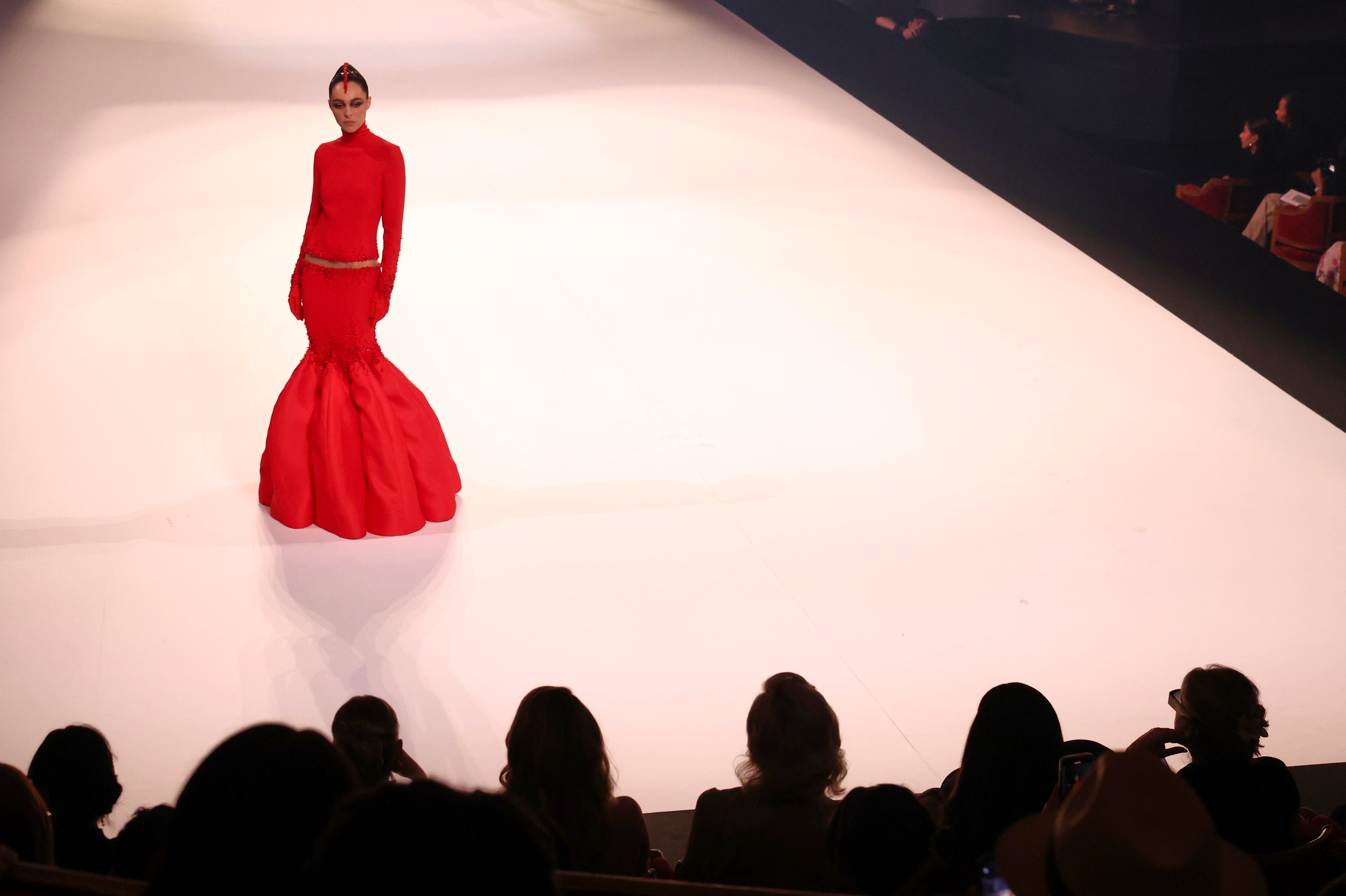 France Fashion Stephane Rolland F/W 25 26