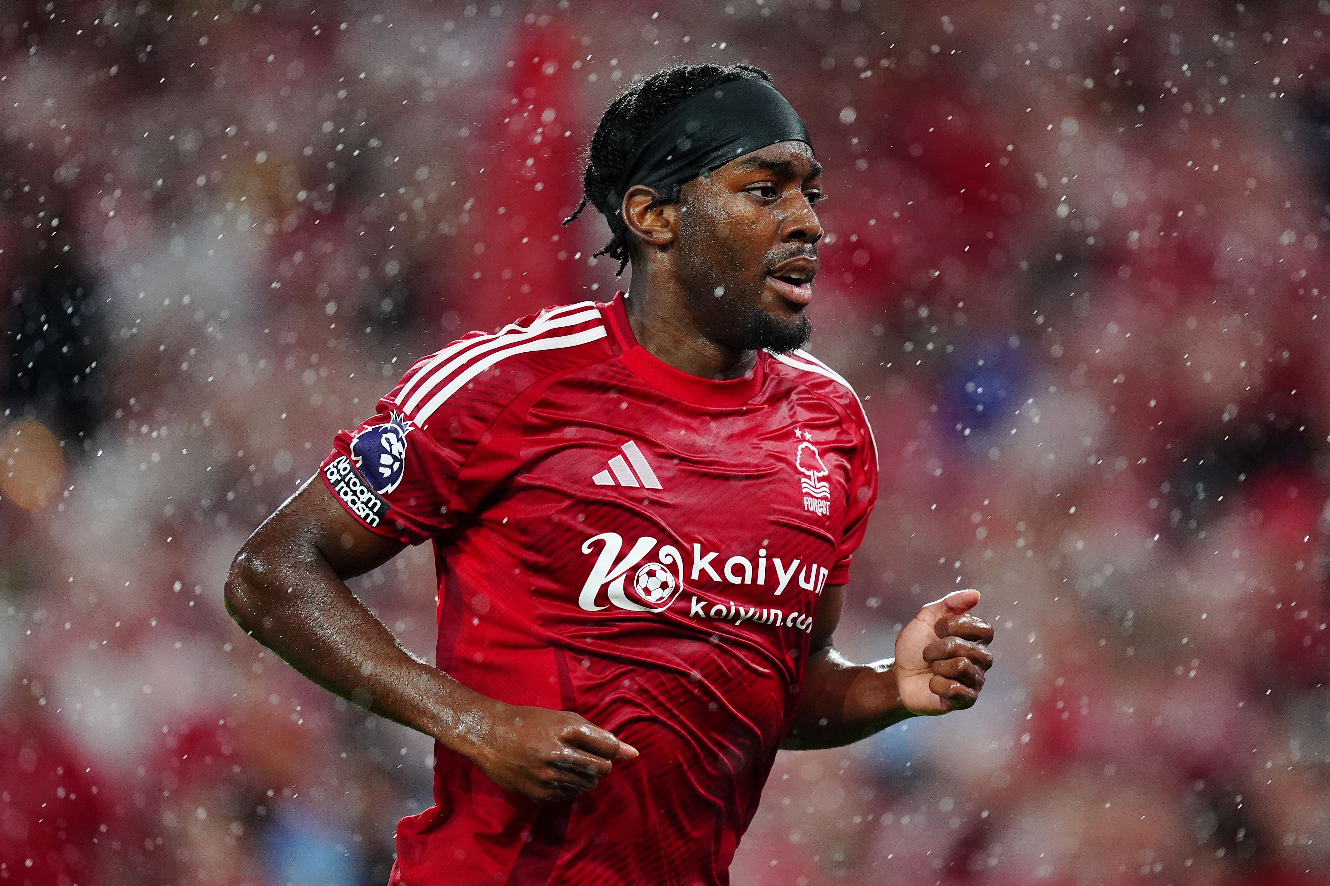 Anthony Elanga arrives on Tyneside as Newcastle close on signing