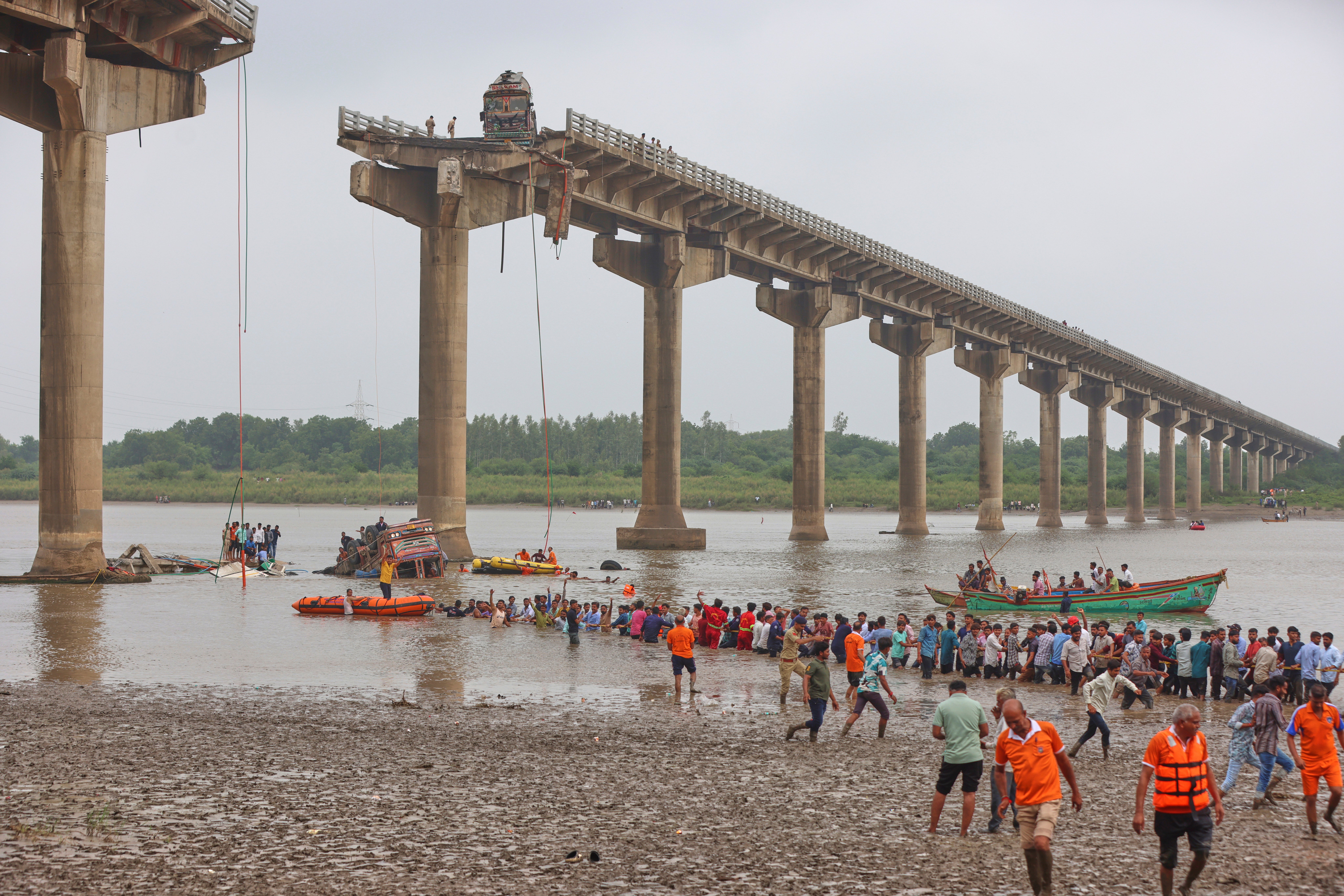 India Bridge Collapse