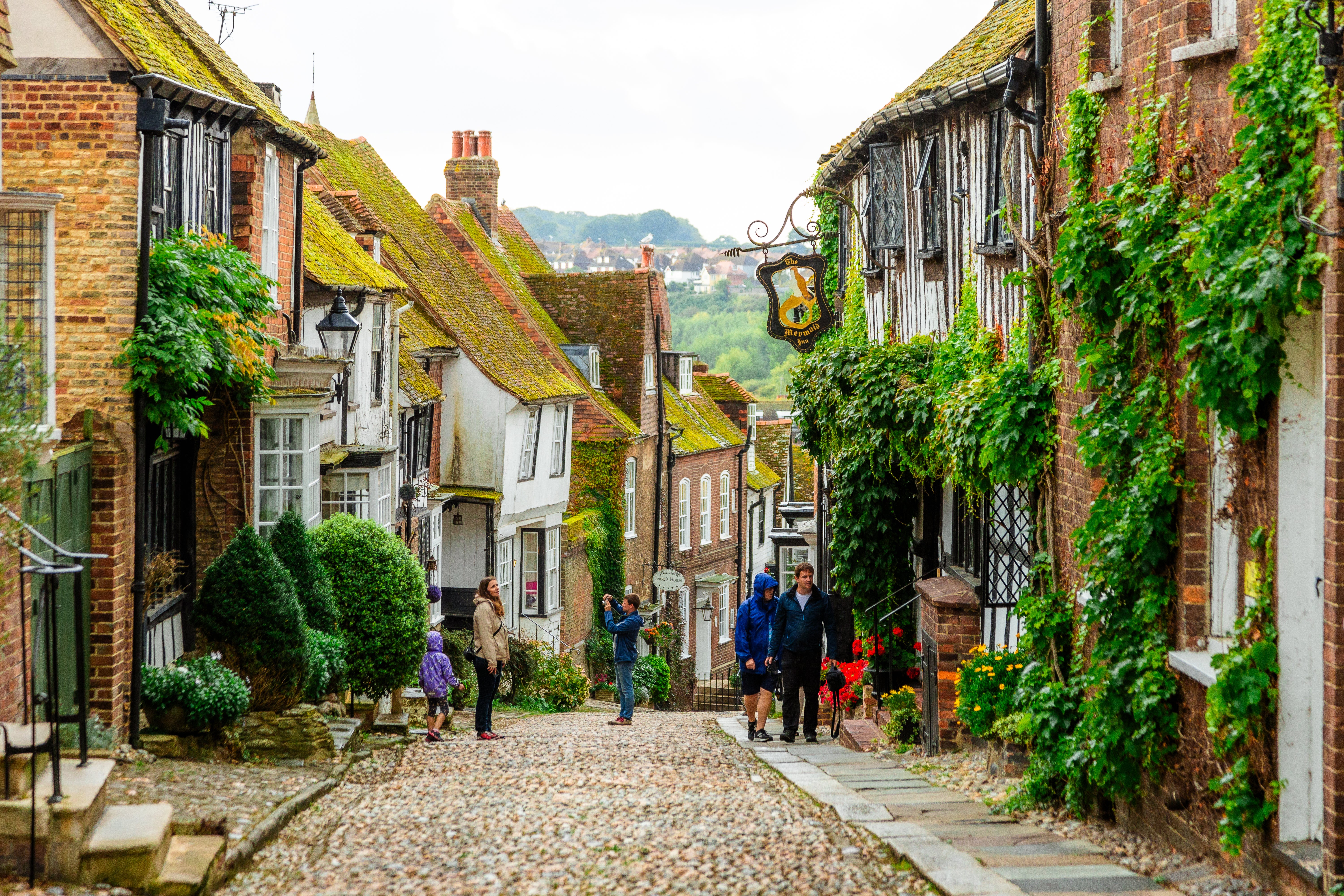 Rye’s cobbled lanes, such as Mermaid Street, exude charm
