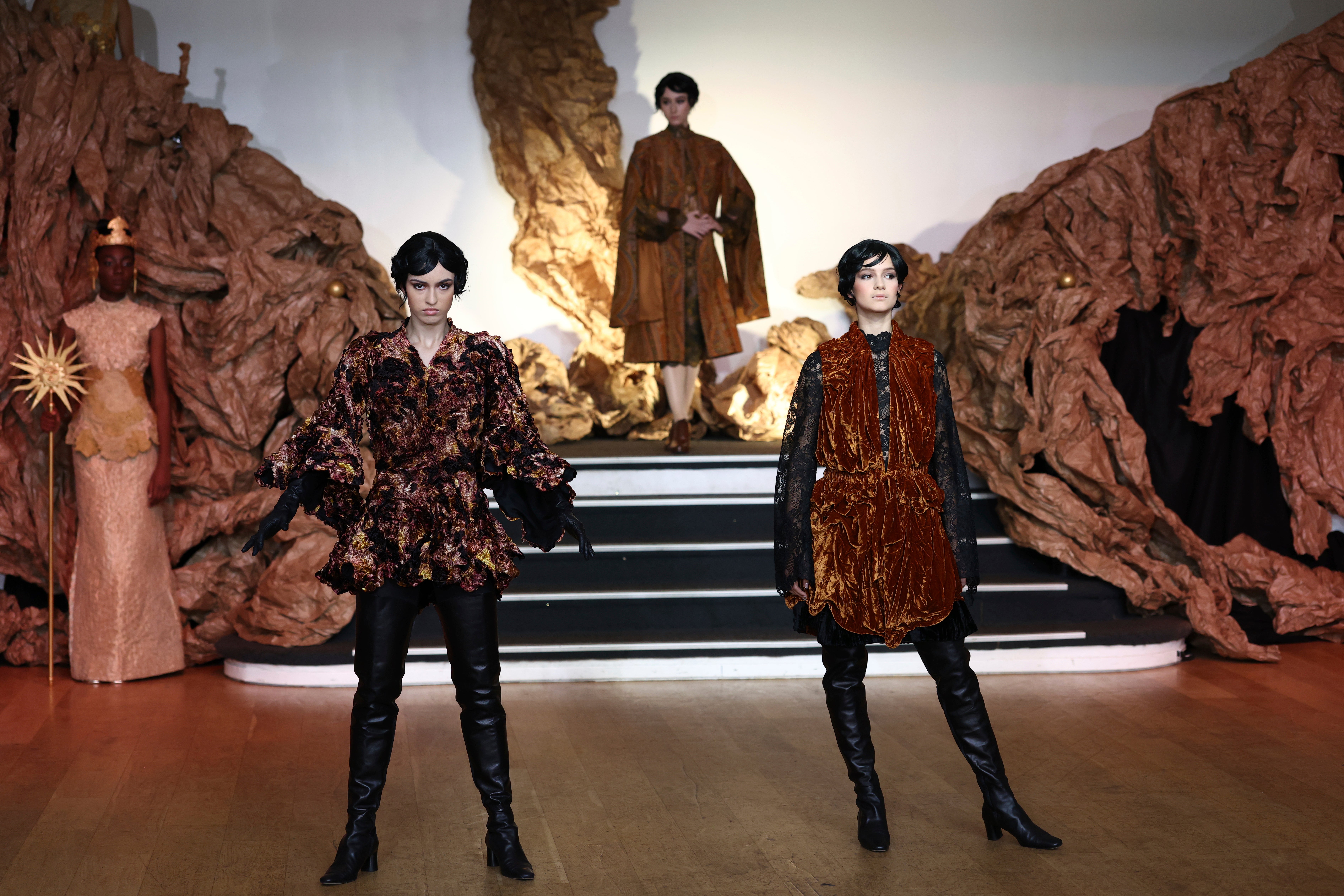 France Fashion Franck Sorbier F/W 25 26