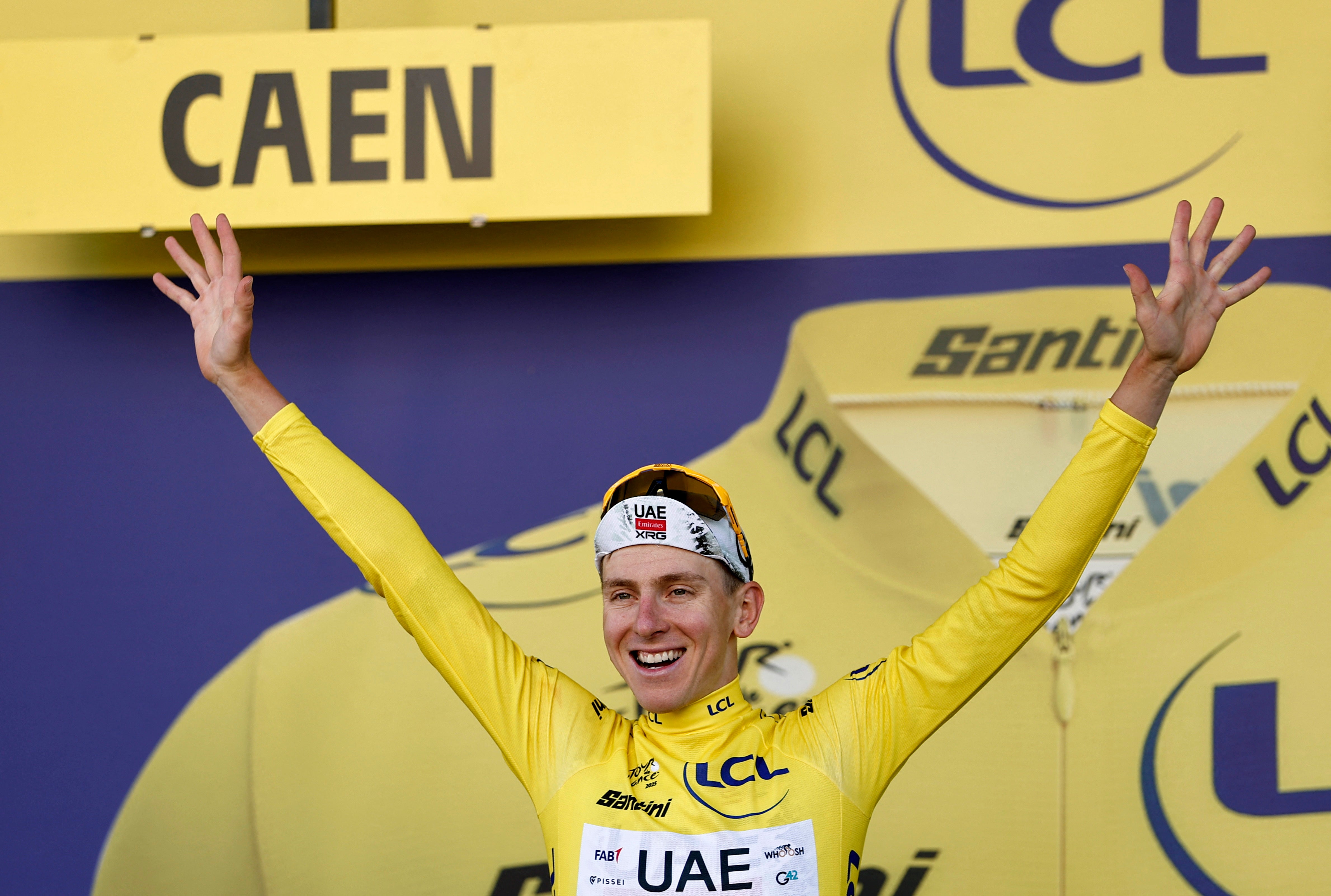 Pogacar took significant time on his main rival and moved into the overall lead