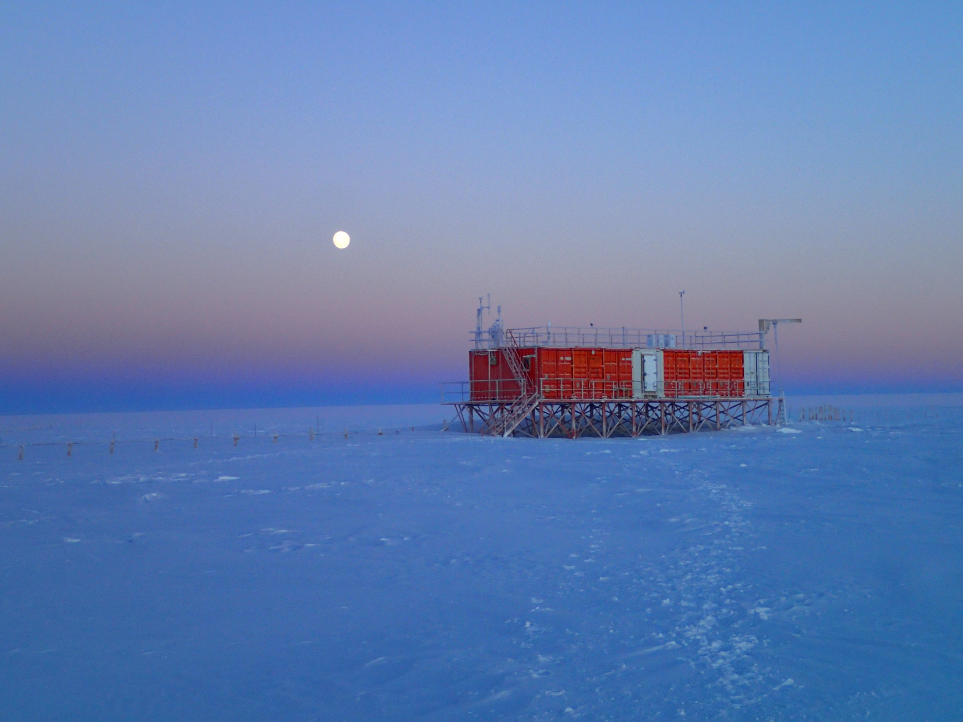 Cyprien Verseux walked 700 meters outside of the French-Italian Antarctic base to conduct research at Atmos, a laboratory of atmosphere chemistry, every day during his year in the continent. The walk required a huge amount of preparation as even a centimeter of exposed skin could develop frostbite within seconds during the punishing winter