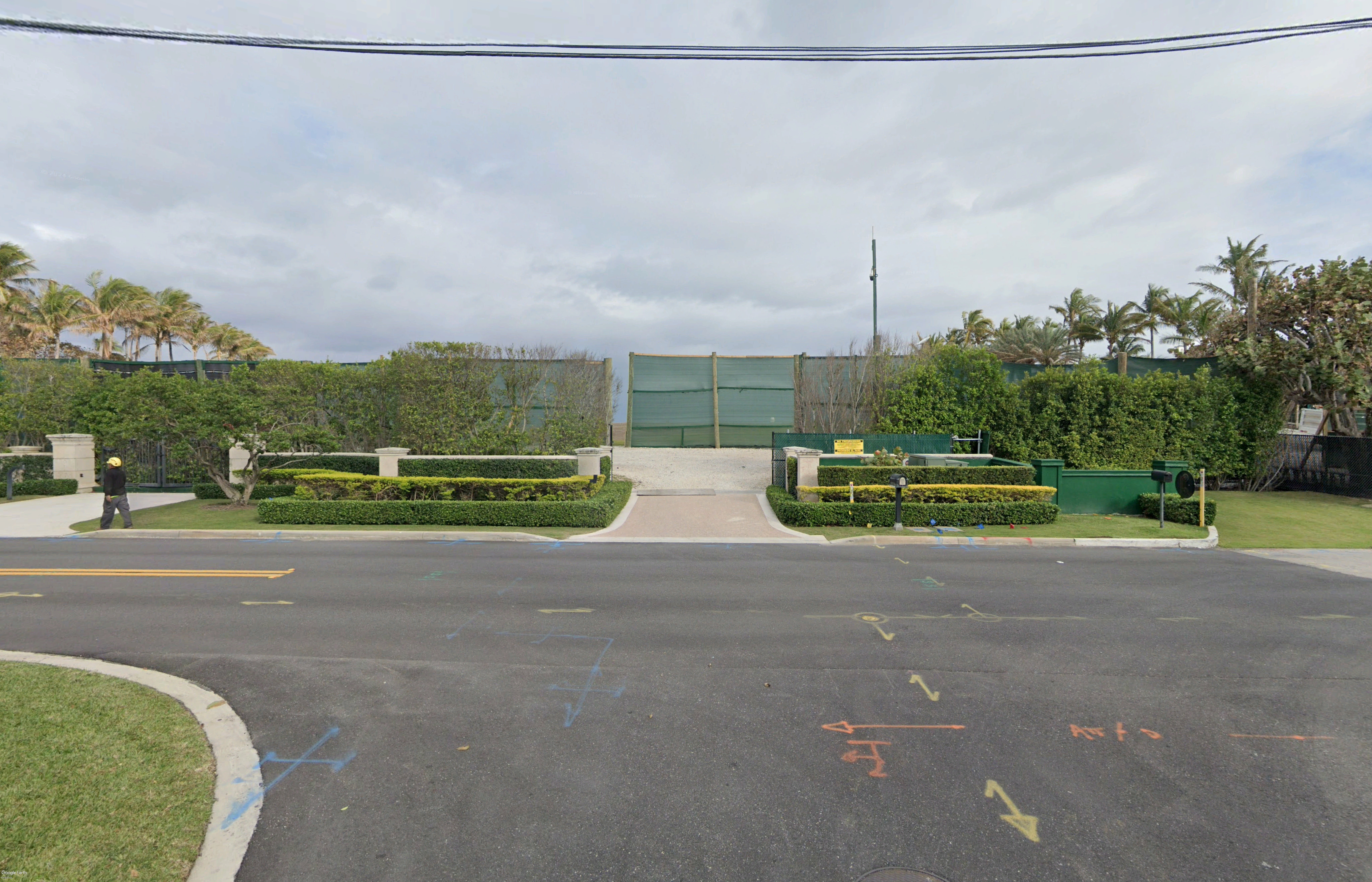 The empty lot, once owned by Estée Lauder heir William Lauder, was reportedly purchased for more than $160 million