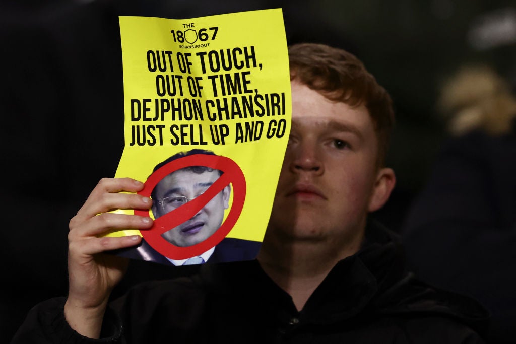 Existuje pocit, že středeční trápení Sheffield je na „majiteli, kterému došly peníze“