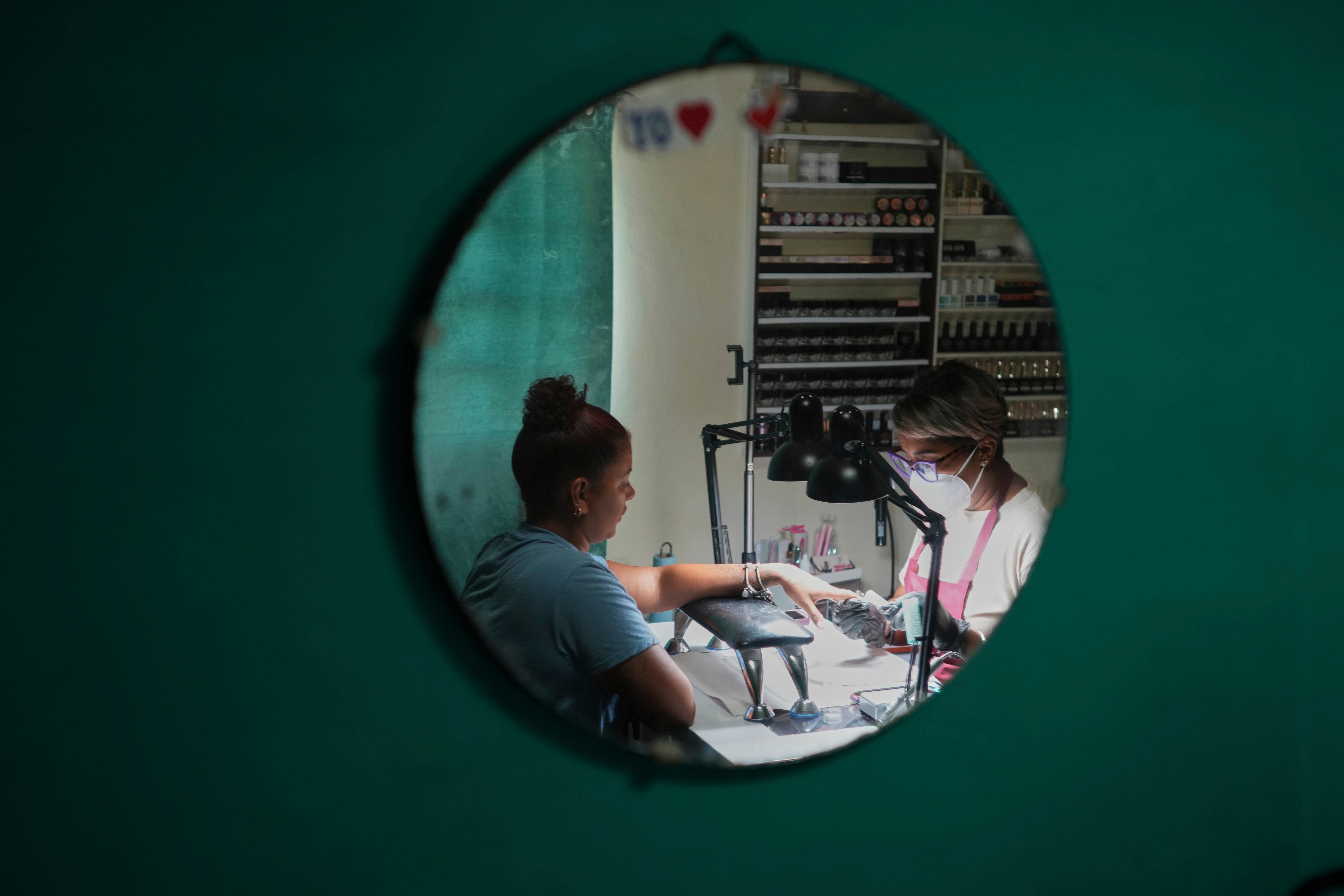 Cuba Extravagant Nails