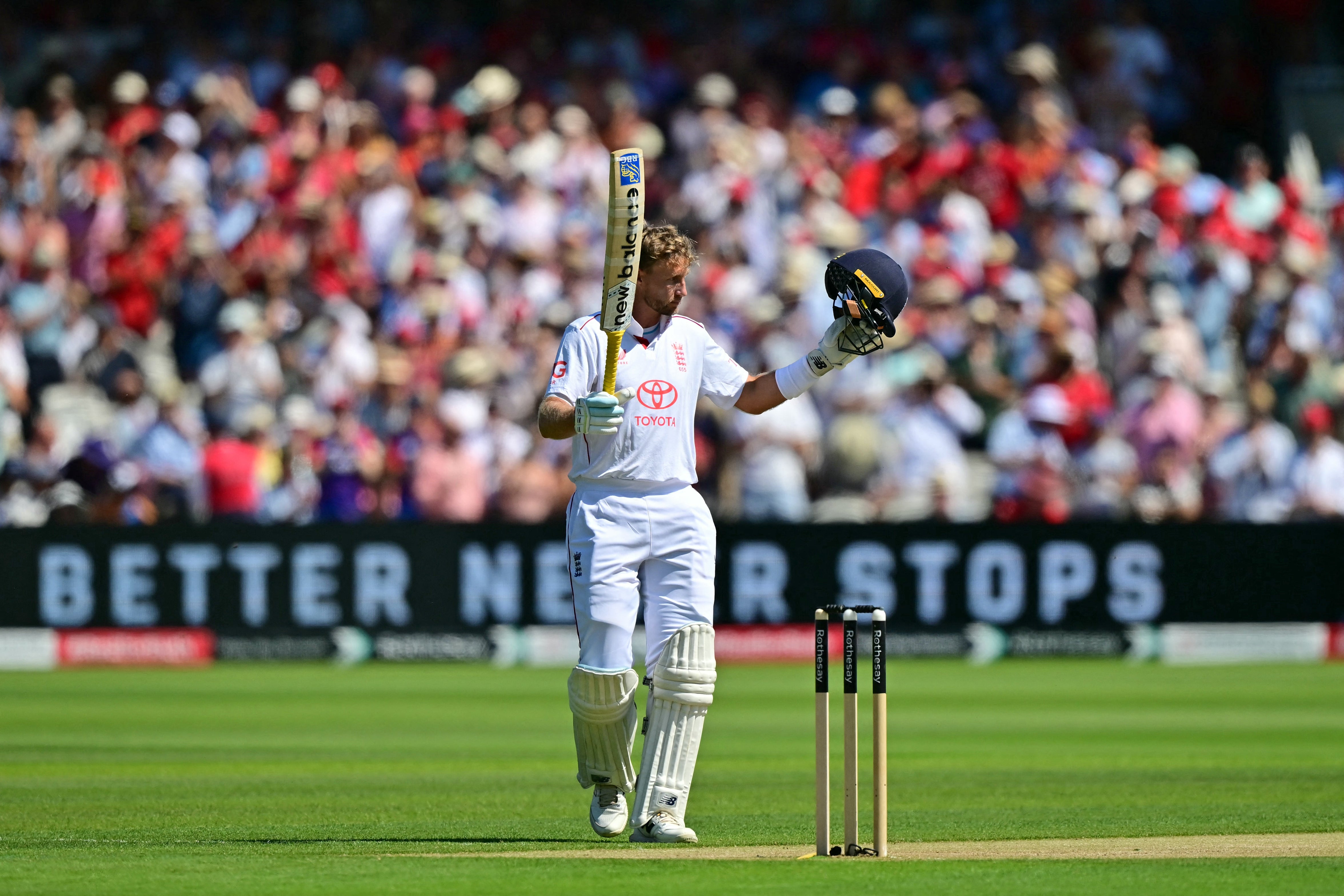 Joe Root completed his hundred from the first ball of the day