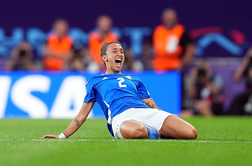 Elisabetta Oliviero celebrates Italy's opening goal