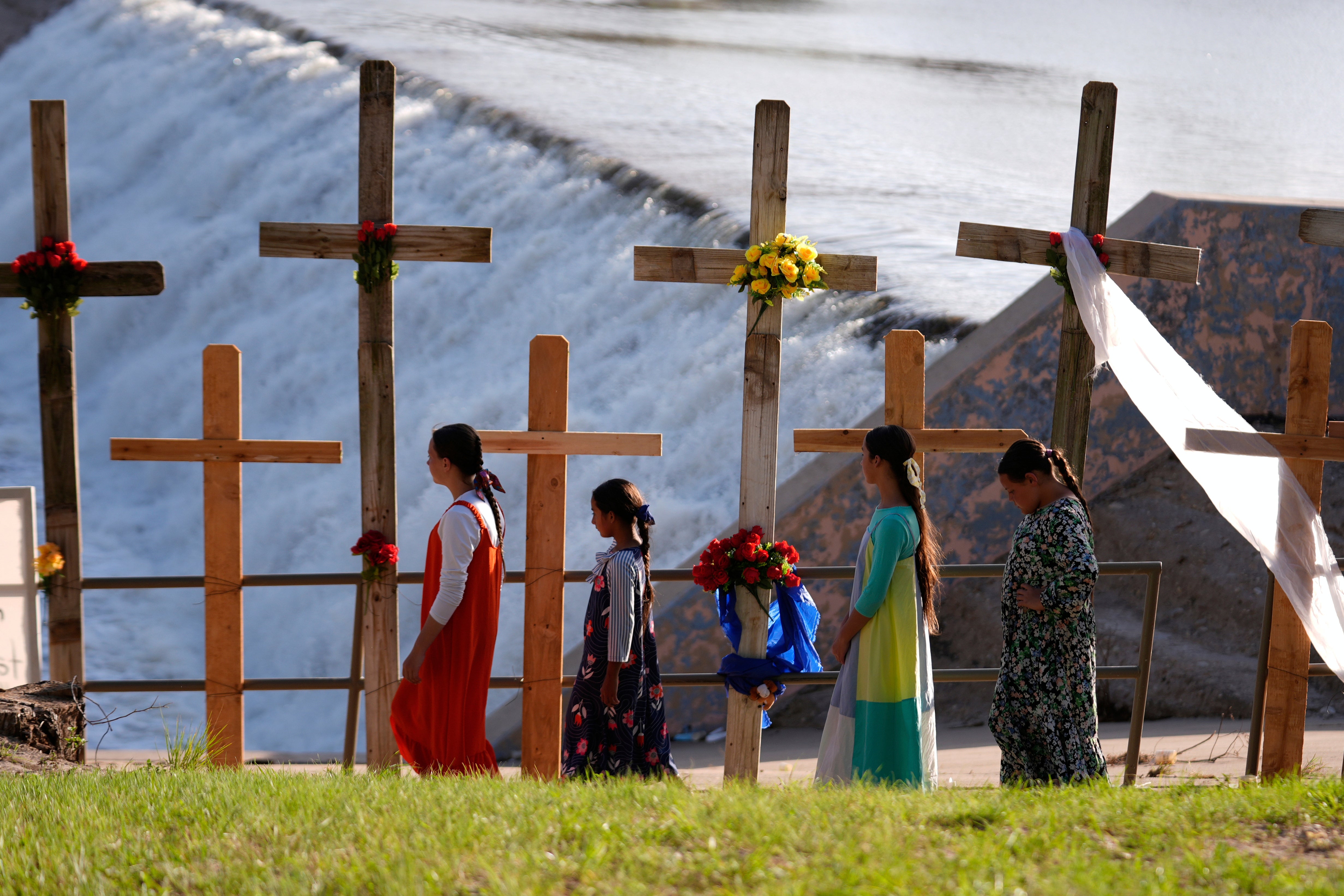 Trump to visit flood-ravaged Texas after more than 120 deaths