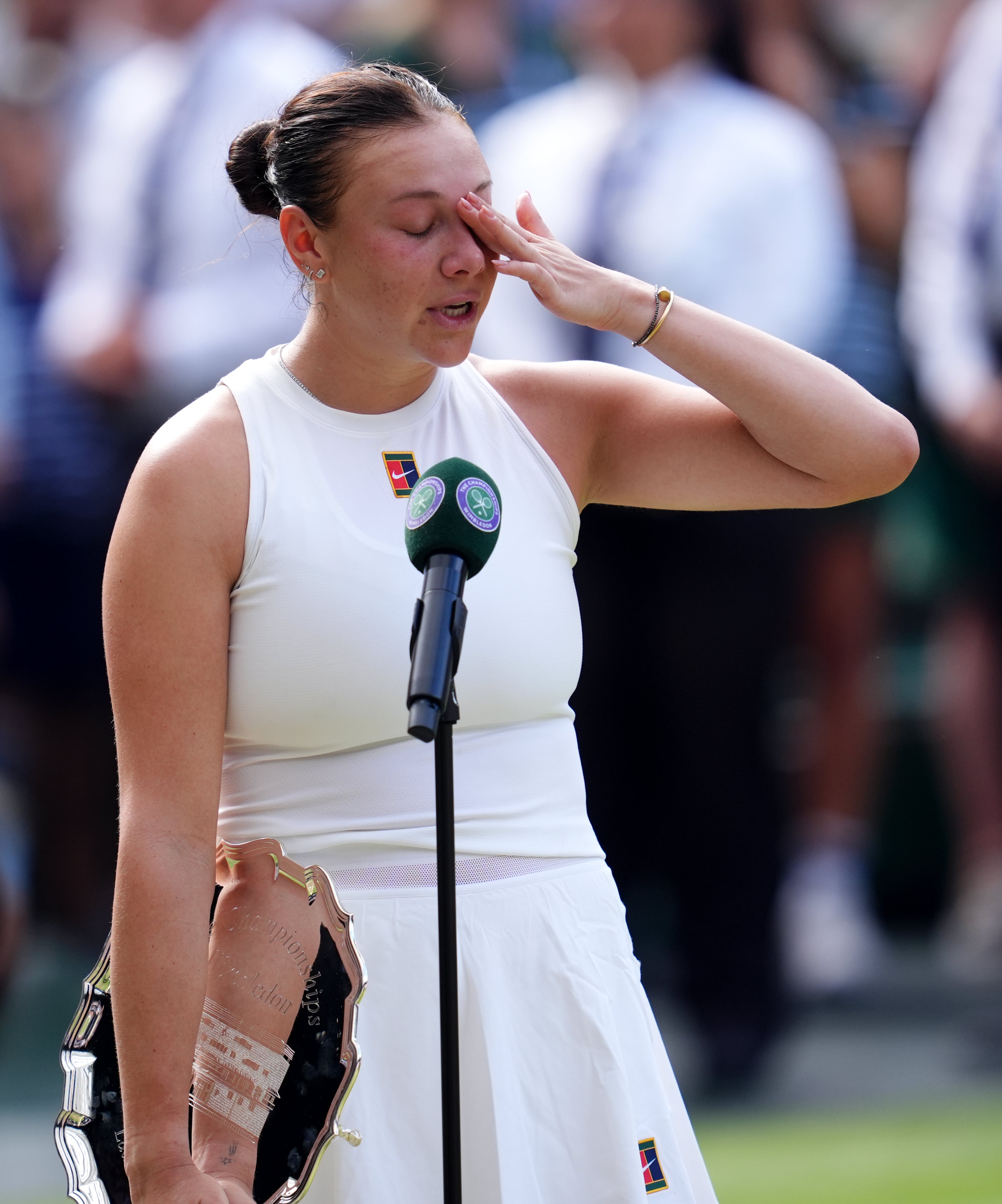 Amanda Anisimova following her defeat to Iga Swiatek