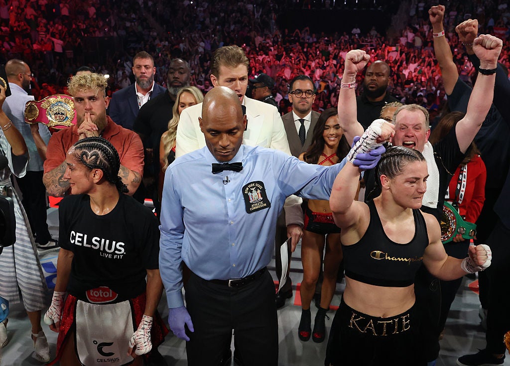 Serrano was devastated as she failed to get her arm raised in what looked to be their final duel