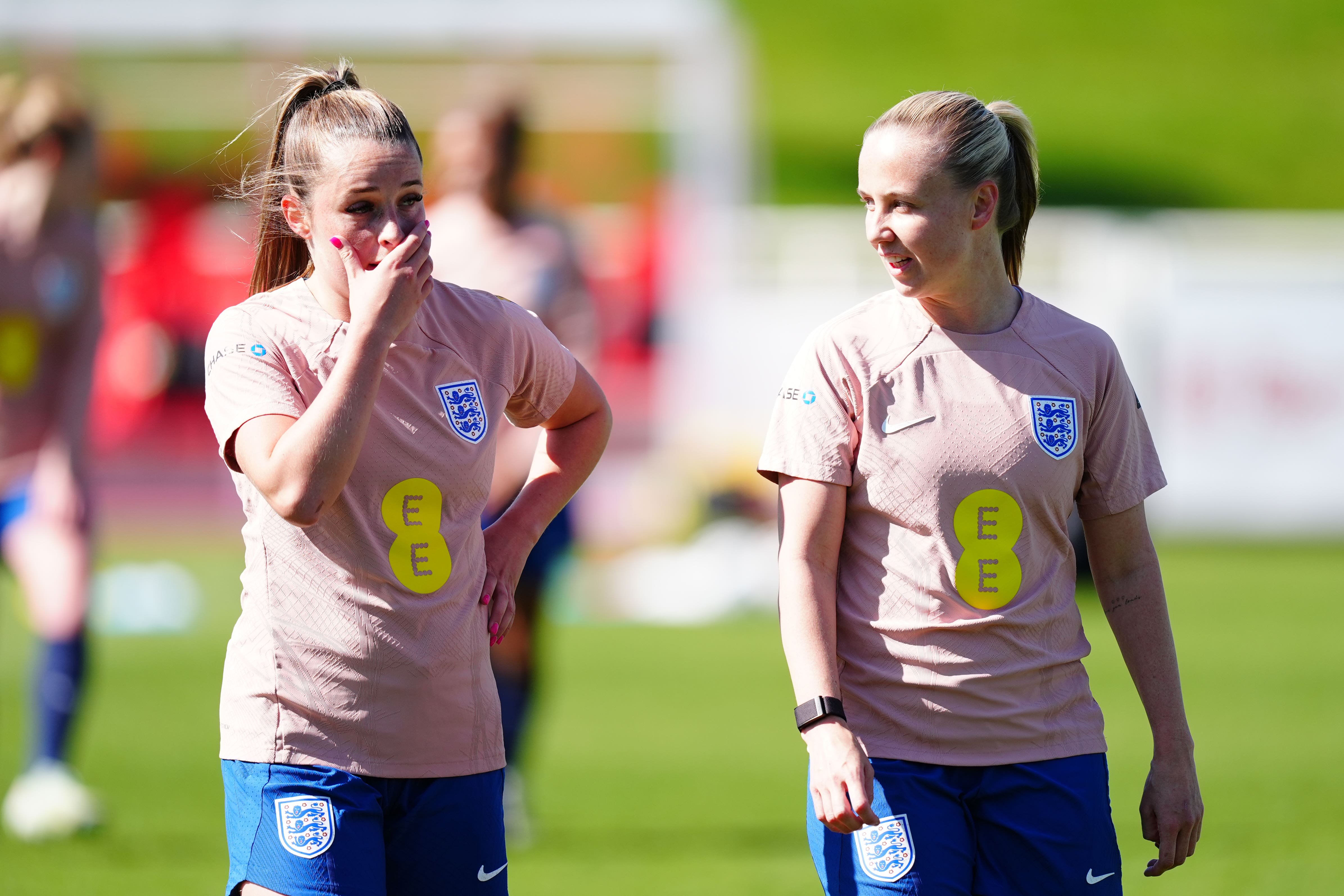 Beth Mead lauds ‘unbelievable’ Ella Toone as England progress at Euro 2025