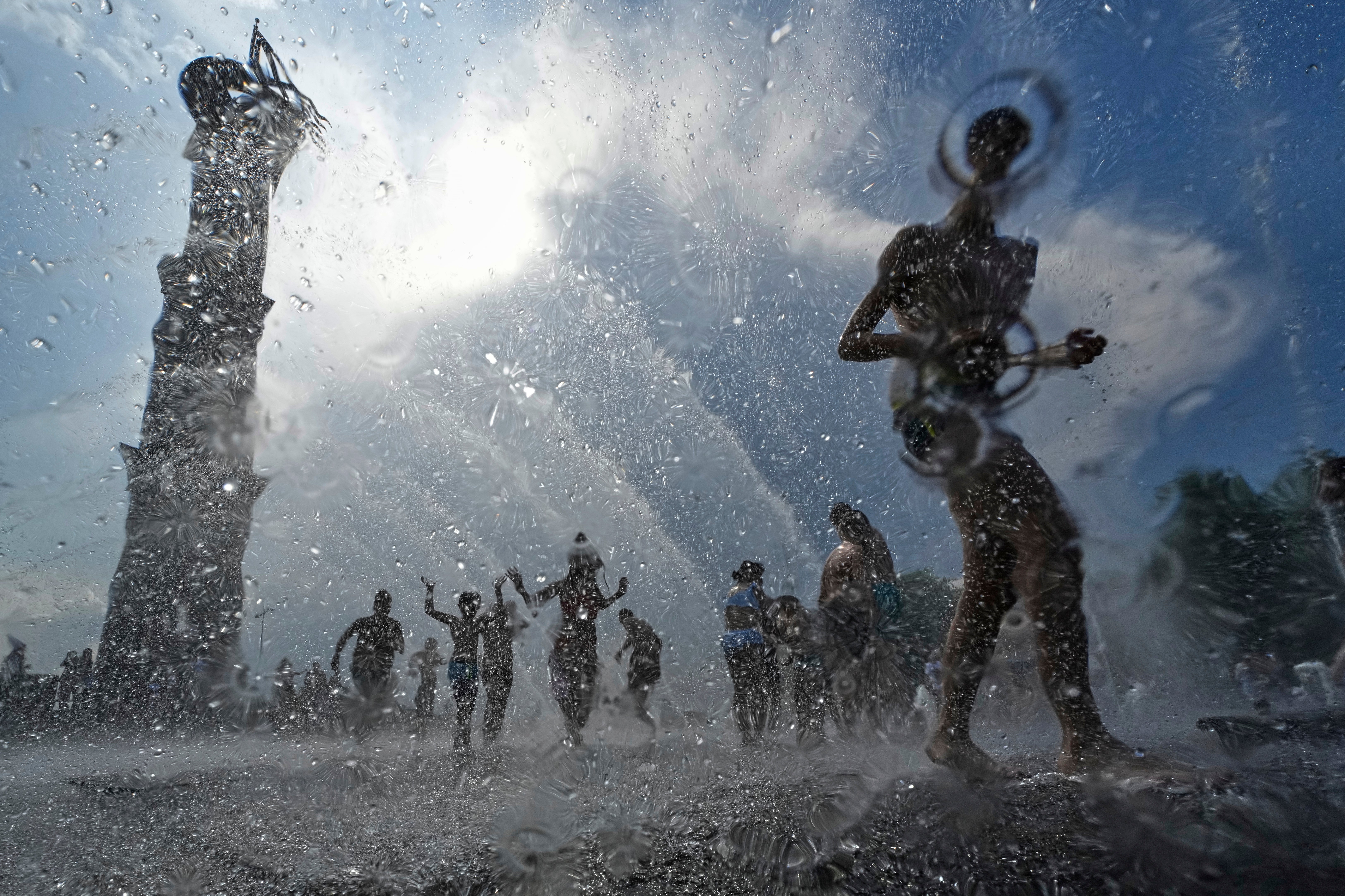 APTOPIX Russia Weather Heat