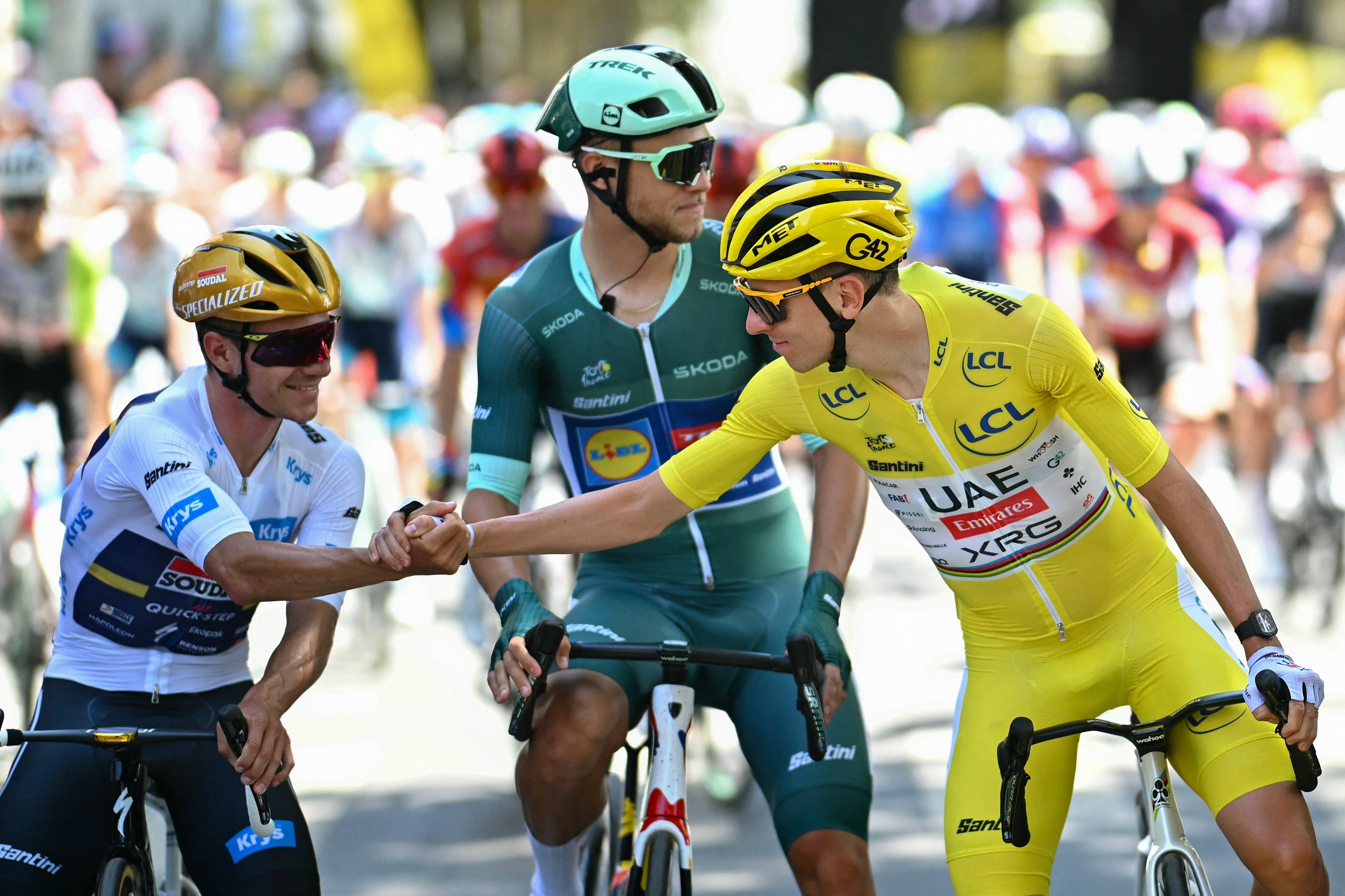 Evenepoel looks ‘best of the rest’ at the point of the first rest day