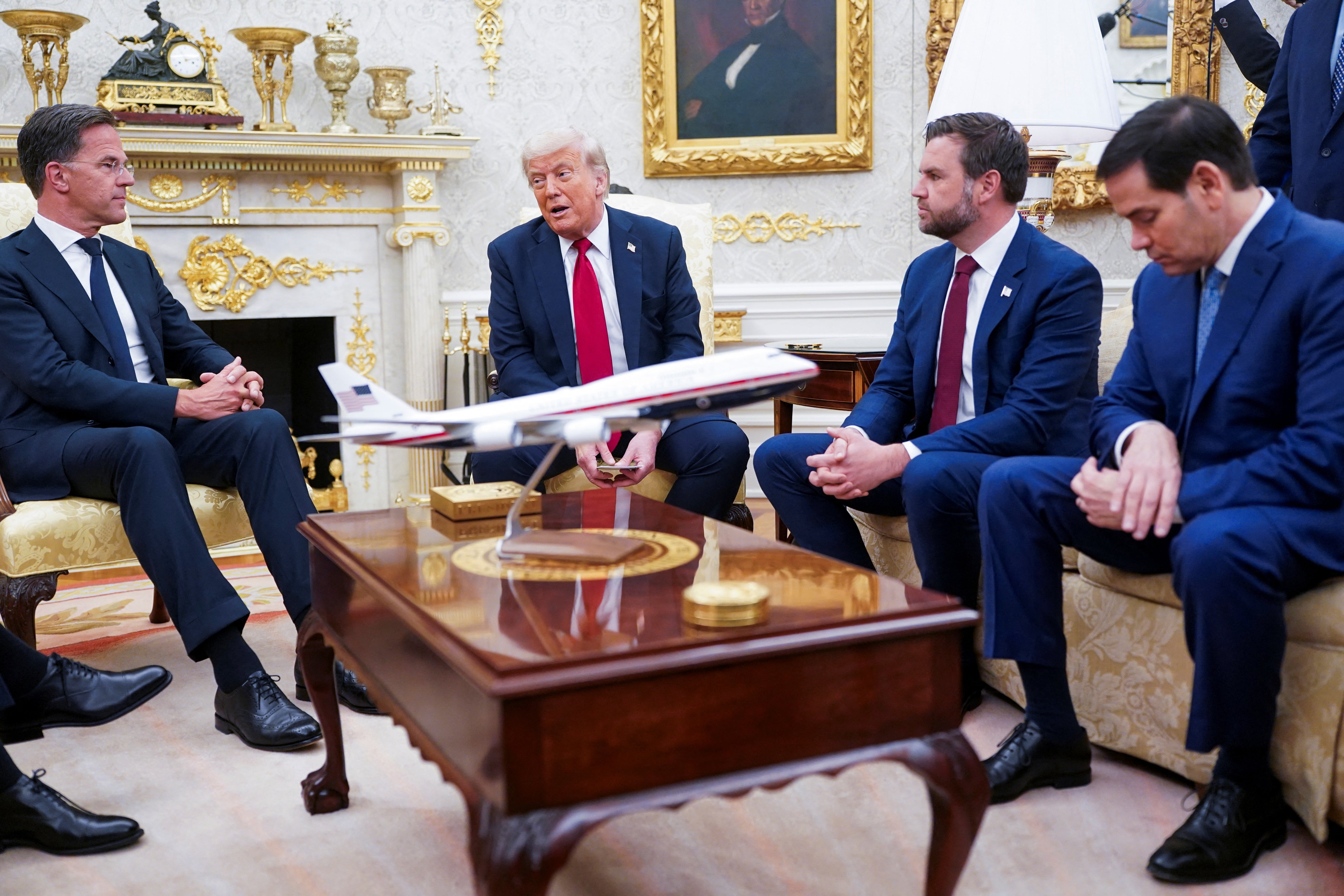 Donald Trump with JD Vance and Secretary of State Marco Rubio, alongside Nato Secretary-General Mark Rutte in the Oval Office