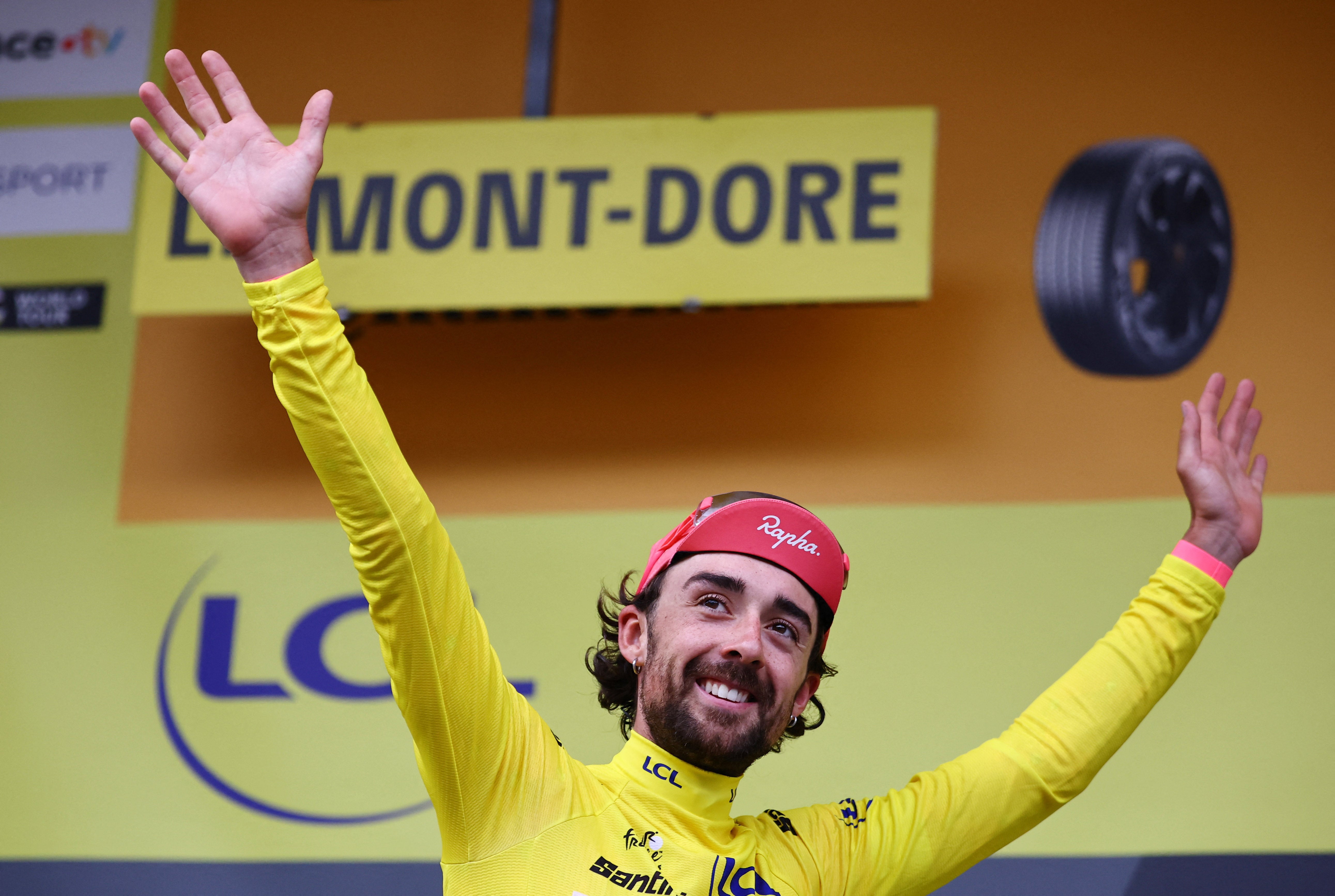 Who is leading the Tour de France? Yellow jersey and general classification standings