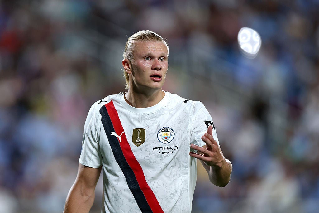 Man City sign record-breaking £1bn kit deal extension with Puma