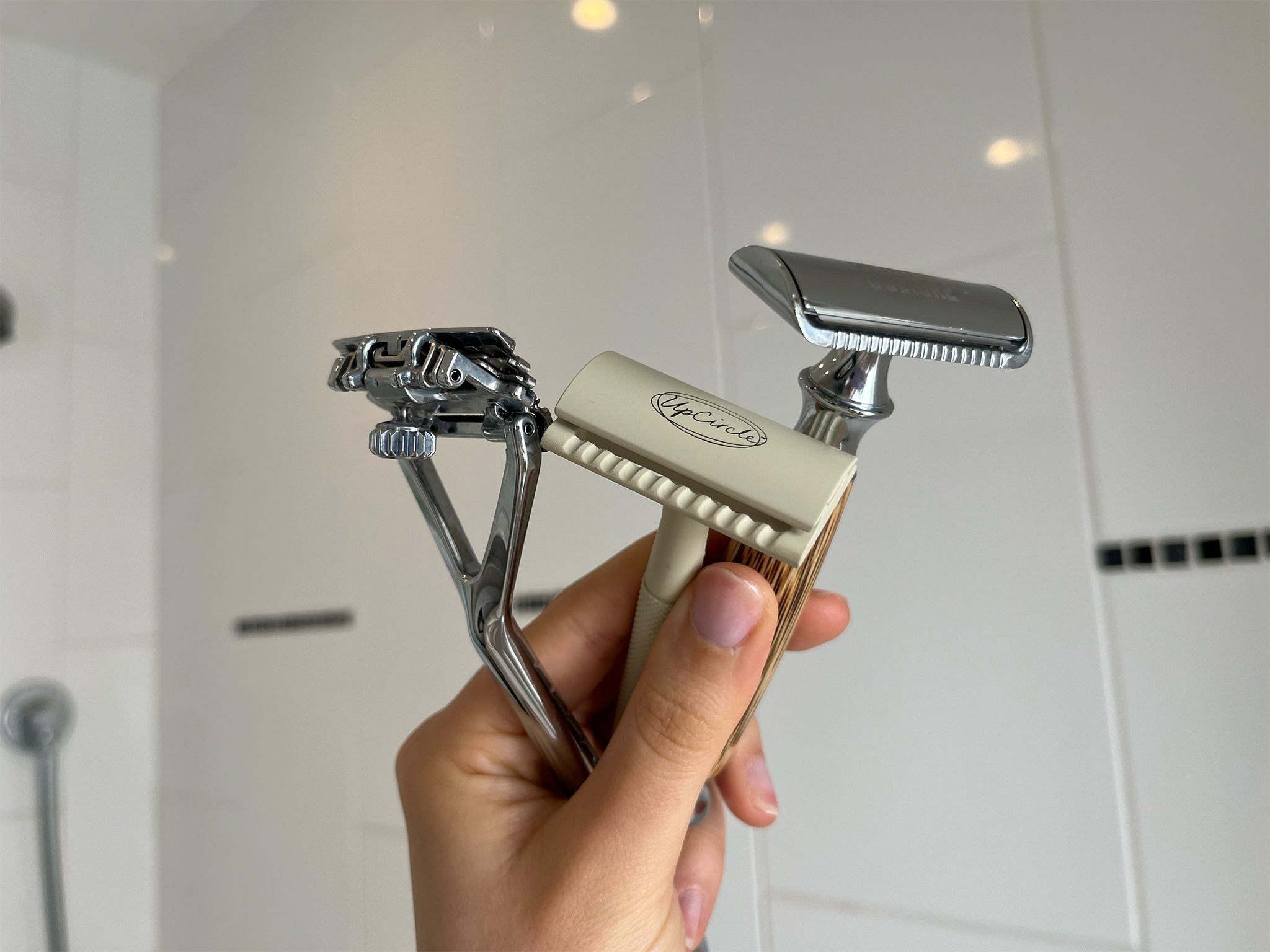 Most of the razors I tried are compatible with any double-edged blades