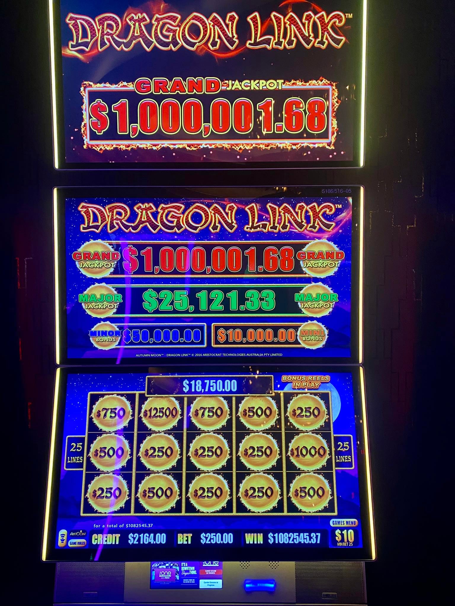 $250 spin on a Vegas machine leads to $1 million jackpot for lucky player