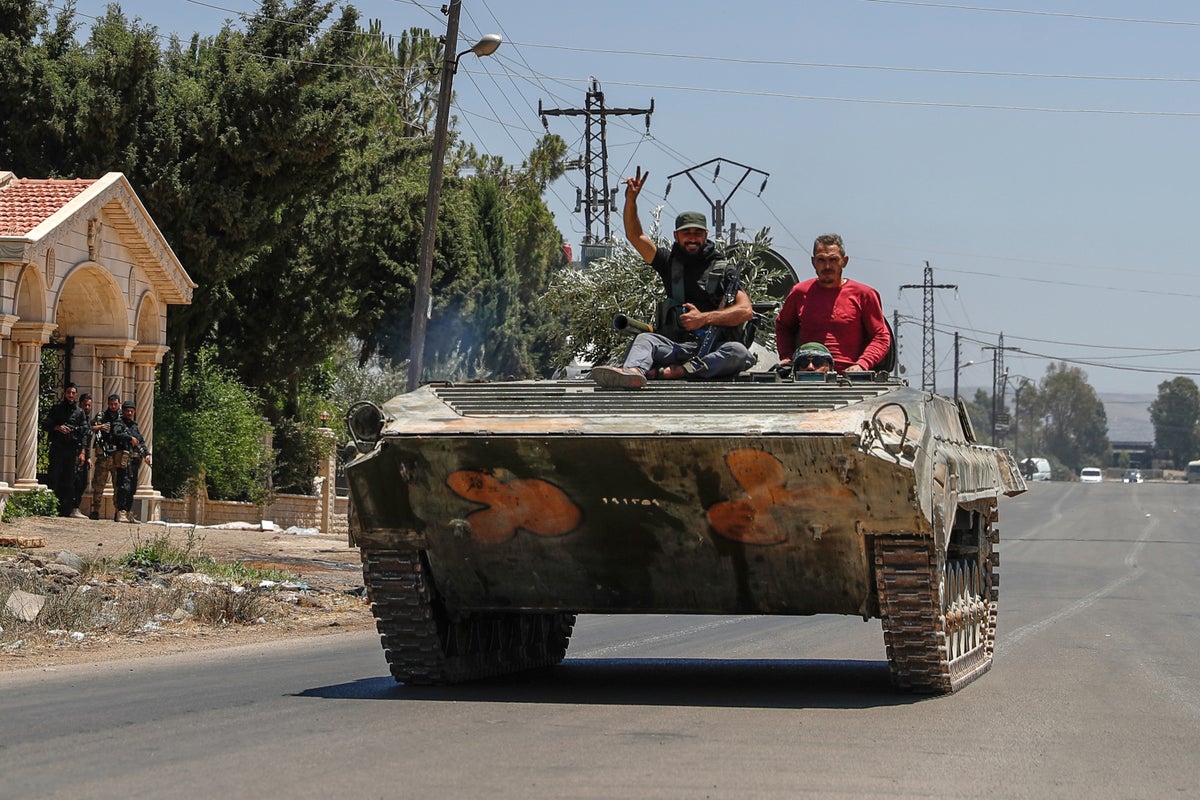 Syrian government forces set to re-enter Sweida province after renewed Druze-Bedouin clashes