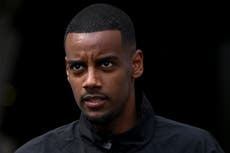 Alexander Isak and the difficult choice Newcastle must make