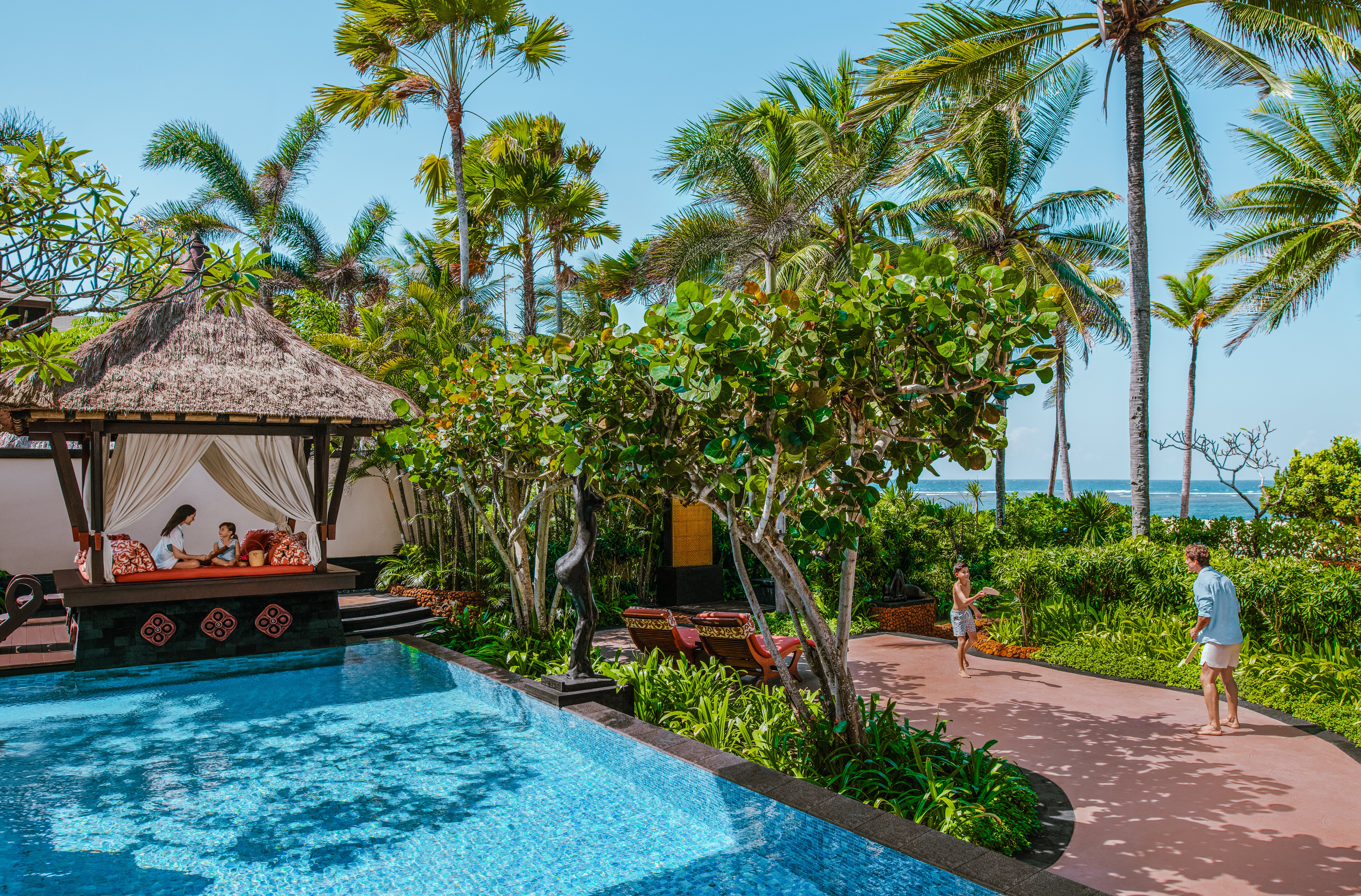 <p>Escape to the best resorts in Bali with your family </p>