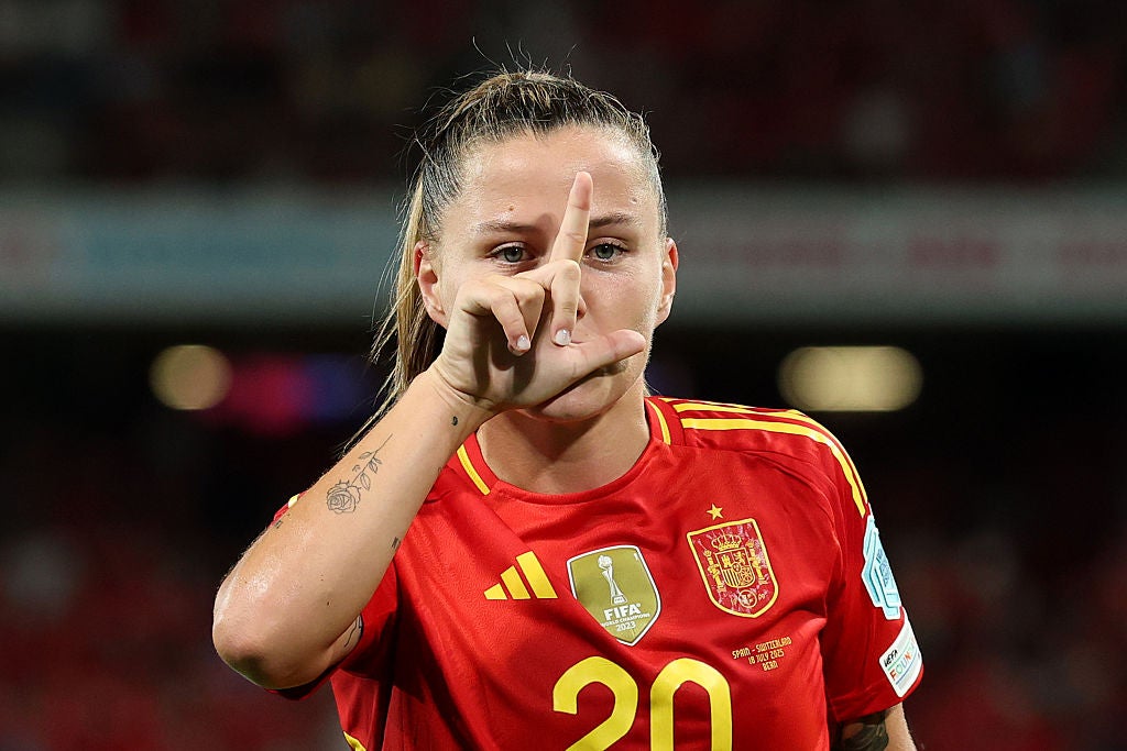 Claudia Pina scored what is becoming her trademark goal into the top corner