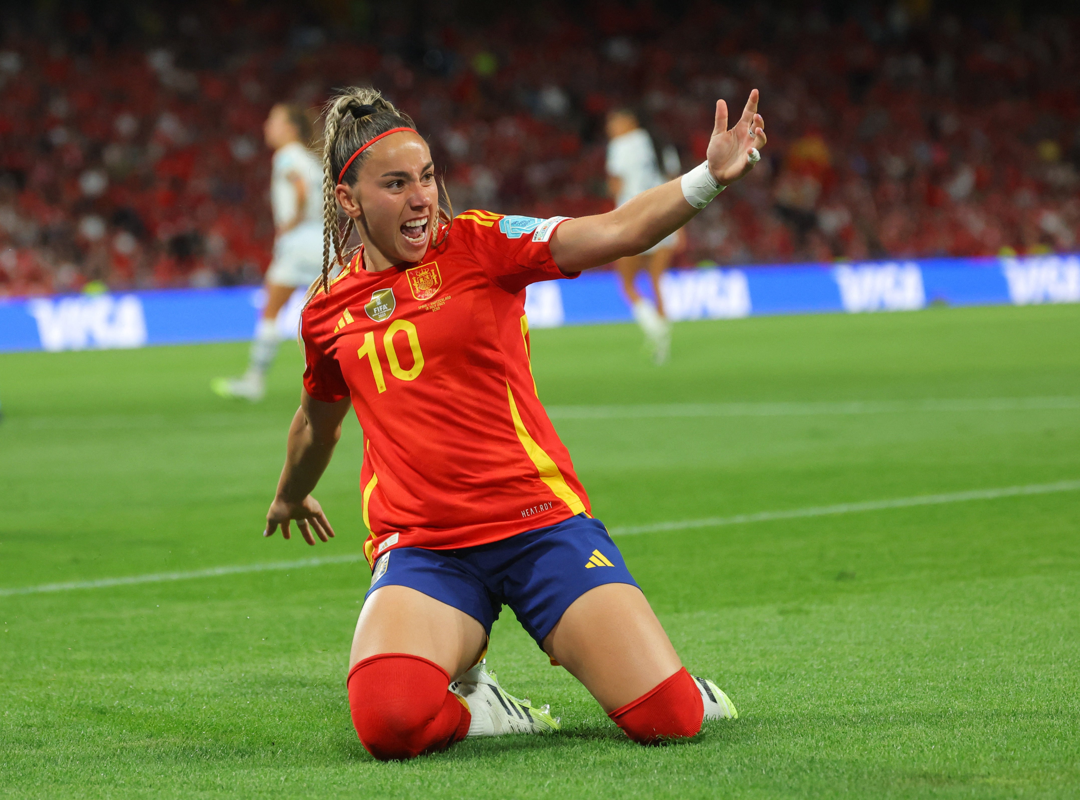 Athenea del Castillo was found by Aitana Bonmati’s back-heel