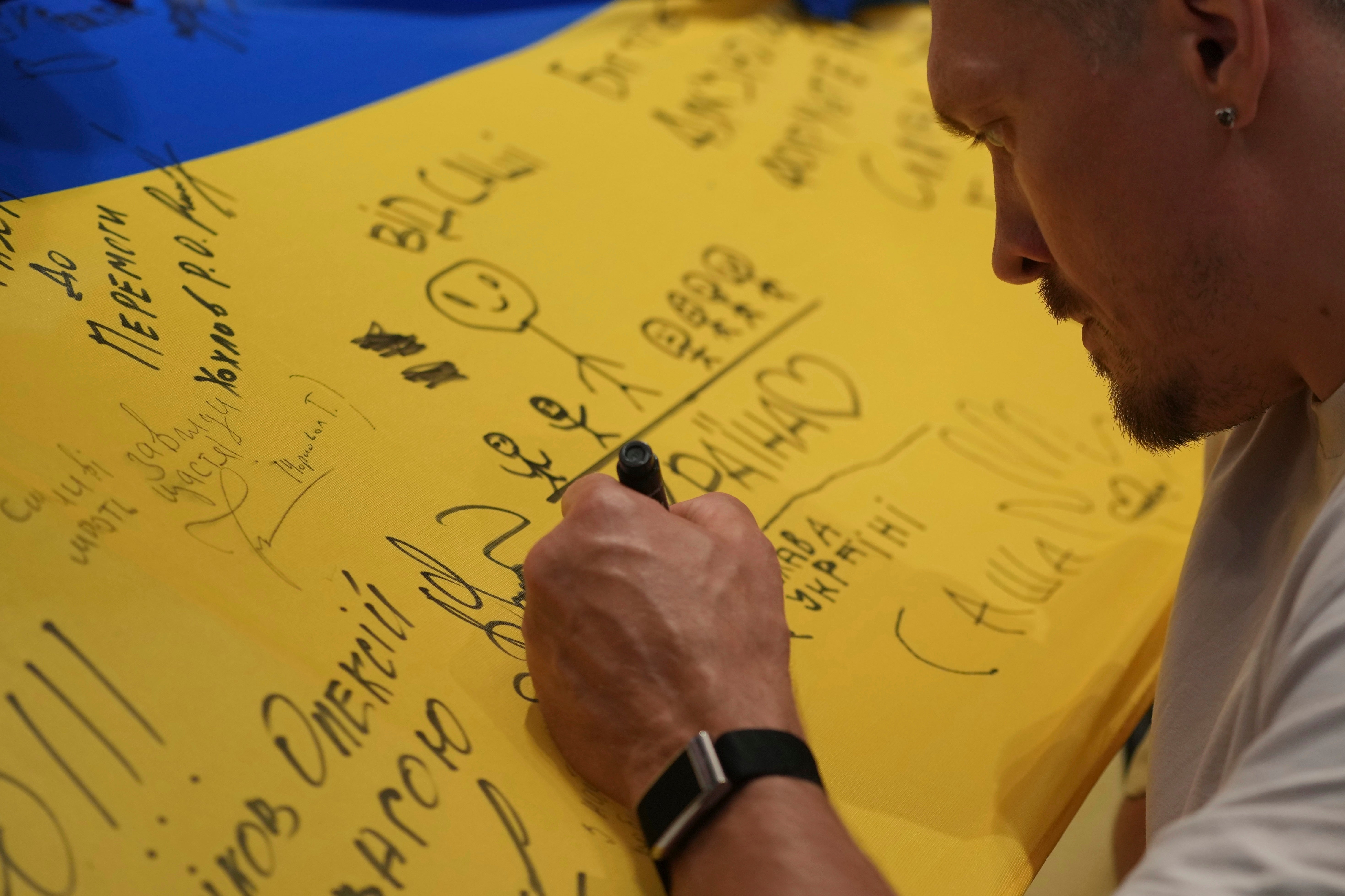 More than a dozen fellow war veterans, will be present at Wembley Stadium on Saturday night to witness Usyk's undisputed world heavyweight championship rematch against Daniel Dubois