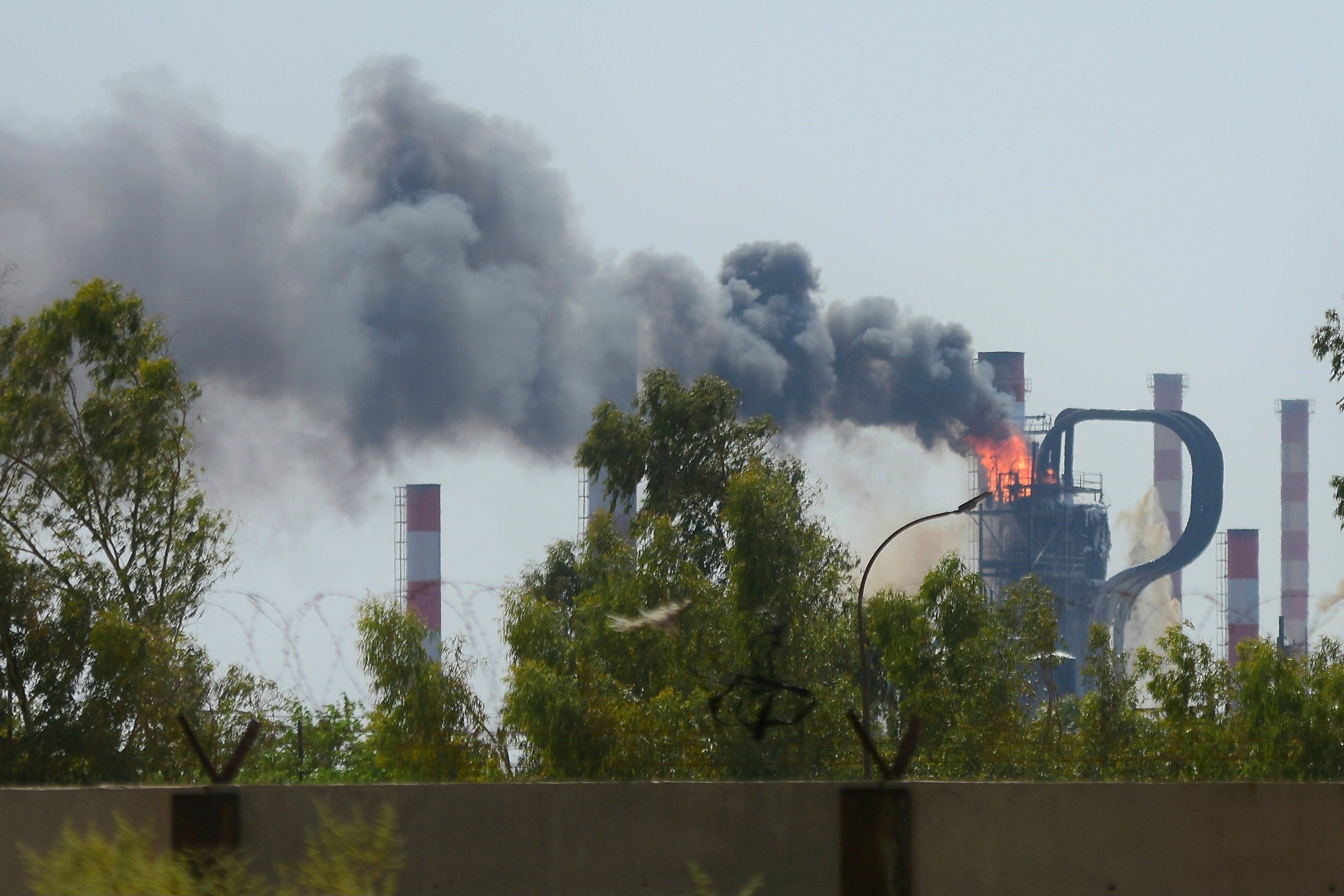 Iran Oil Refinary Fire