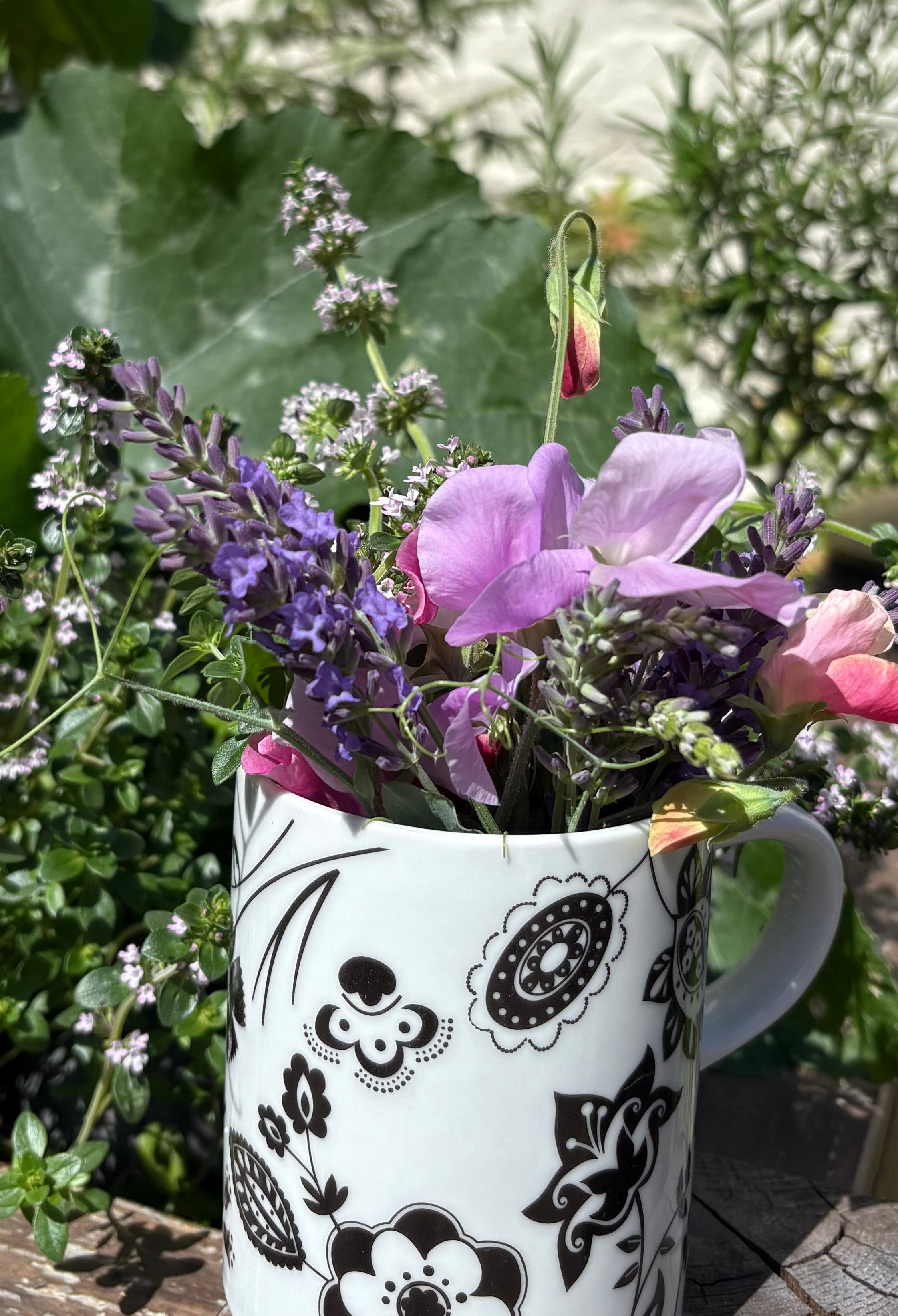 Flowers are a great way to encourage creativity