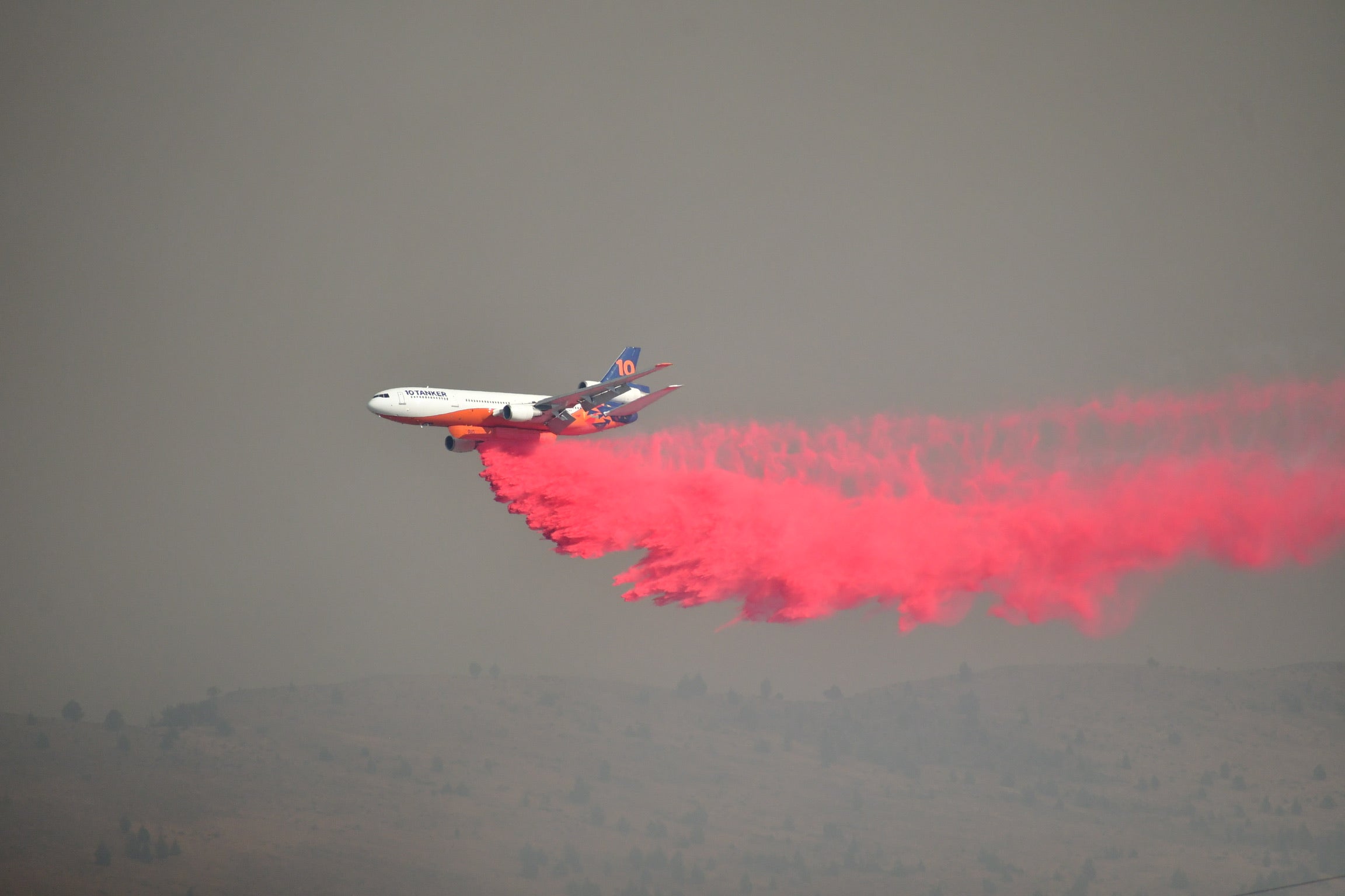 Oregon fire could swell to 'megafire' status if containment not reached