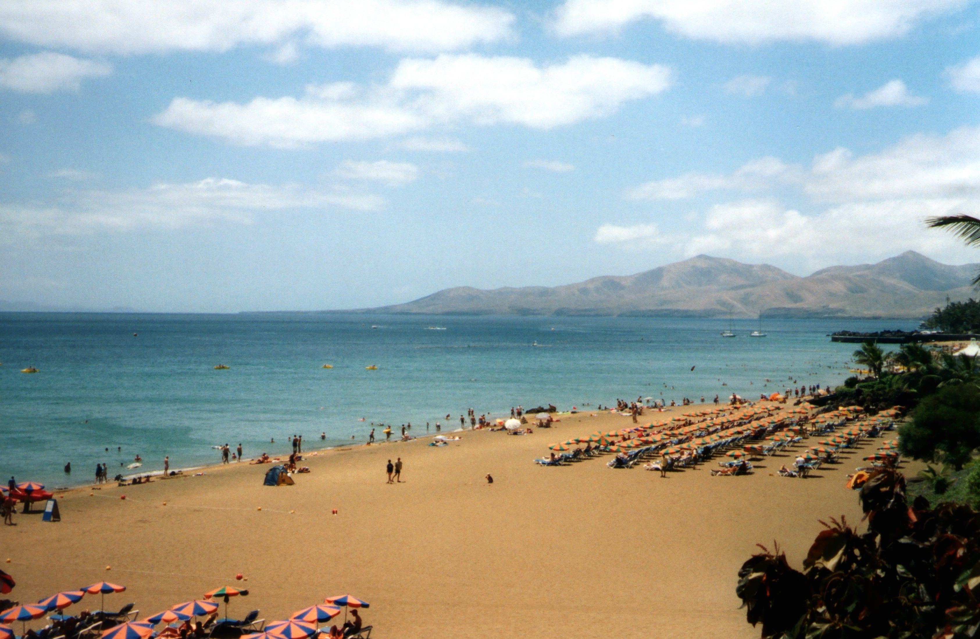 Puerto del Carmen is the main tourist spot on the island of Lanzarote, and Hotel Farione has a key position on the sand