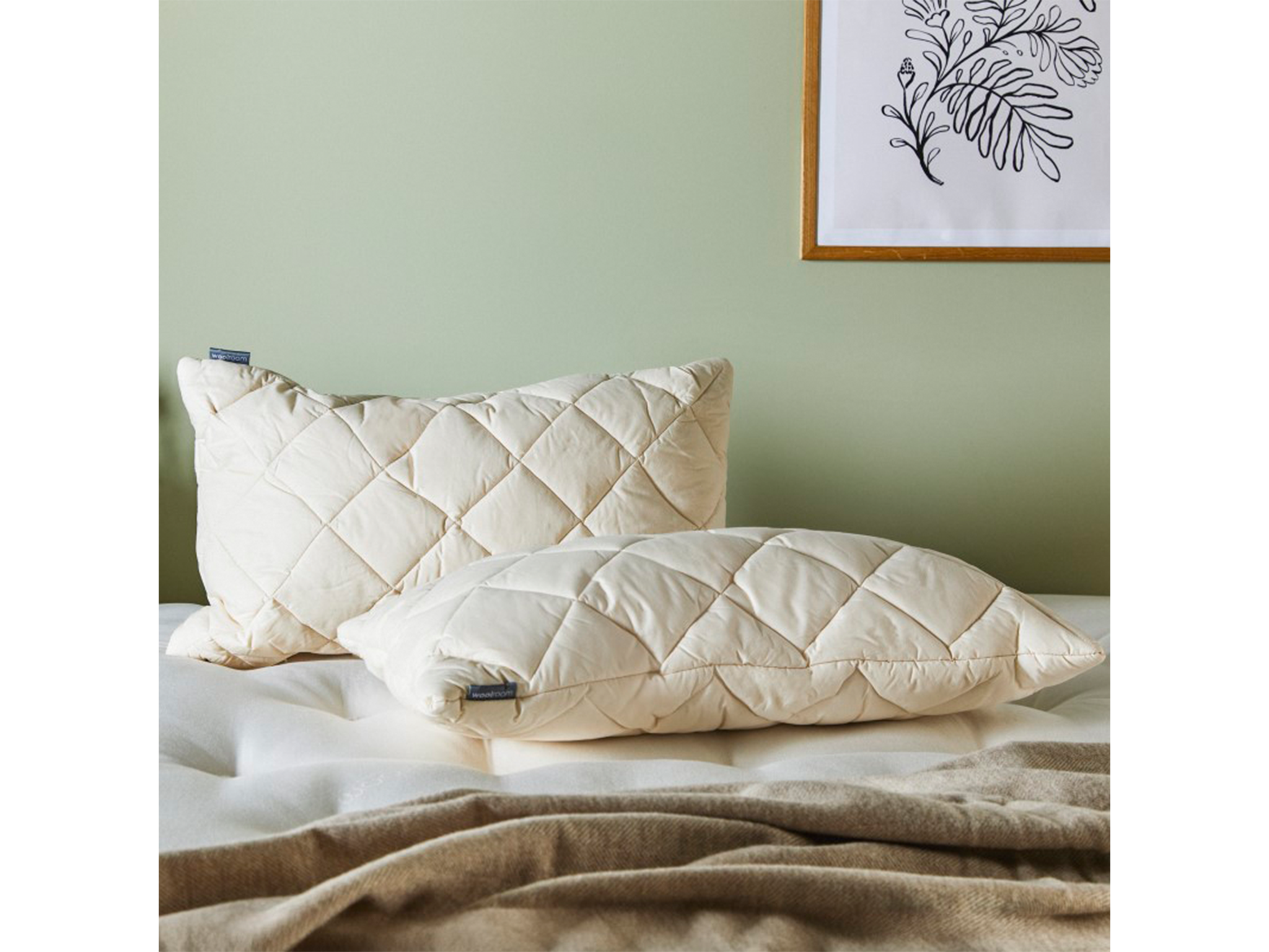 Best anti allergy pillows Indybest review Woolroom deluxe washable wool pillow