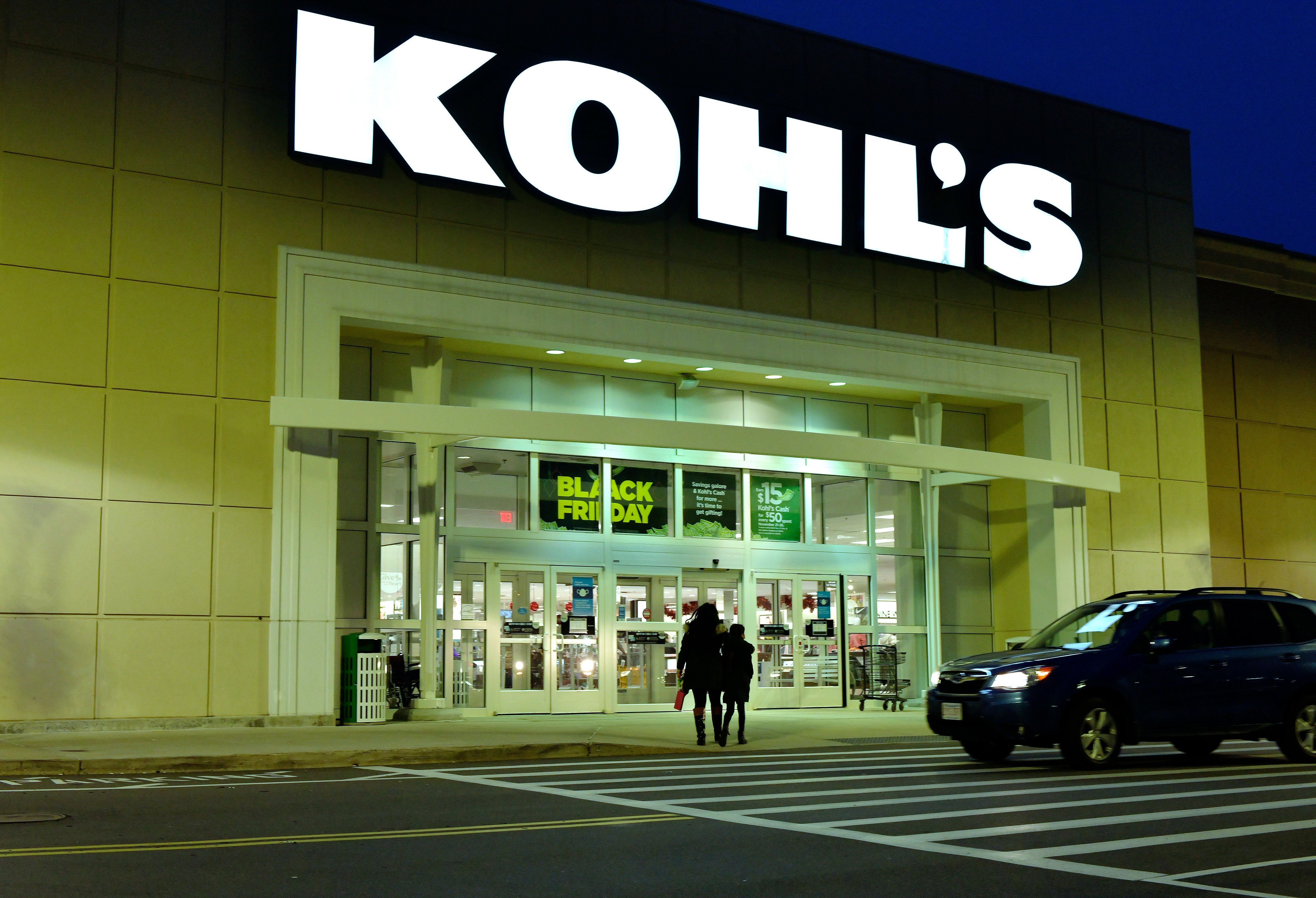 Investors breathe life into new batch of meme stocks as Kohl's, Opendoor Technologies surge