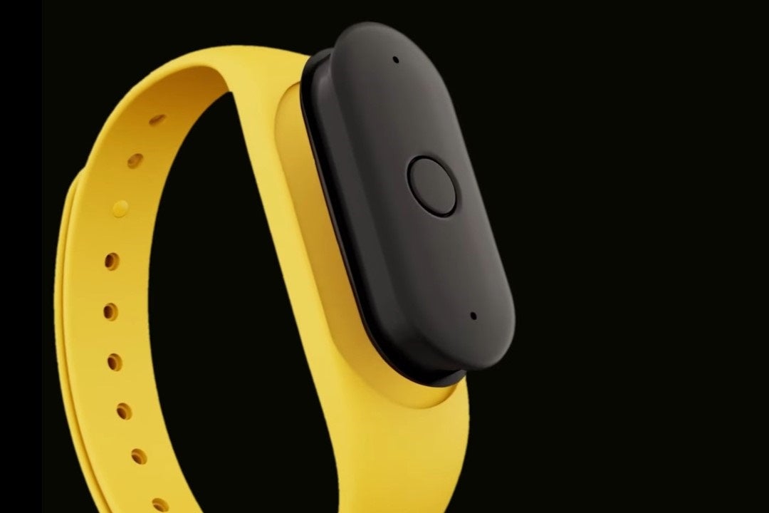 Bee's wearable features a personal AI that the startup says will learn 'your patterns, preferences and relationships over time'