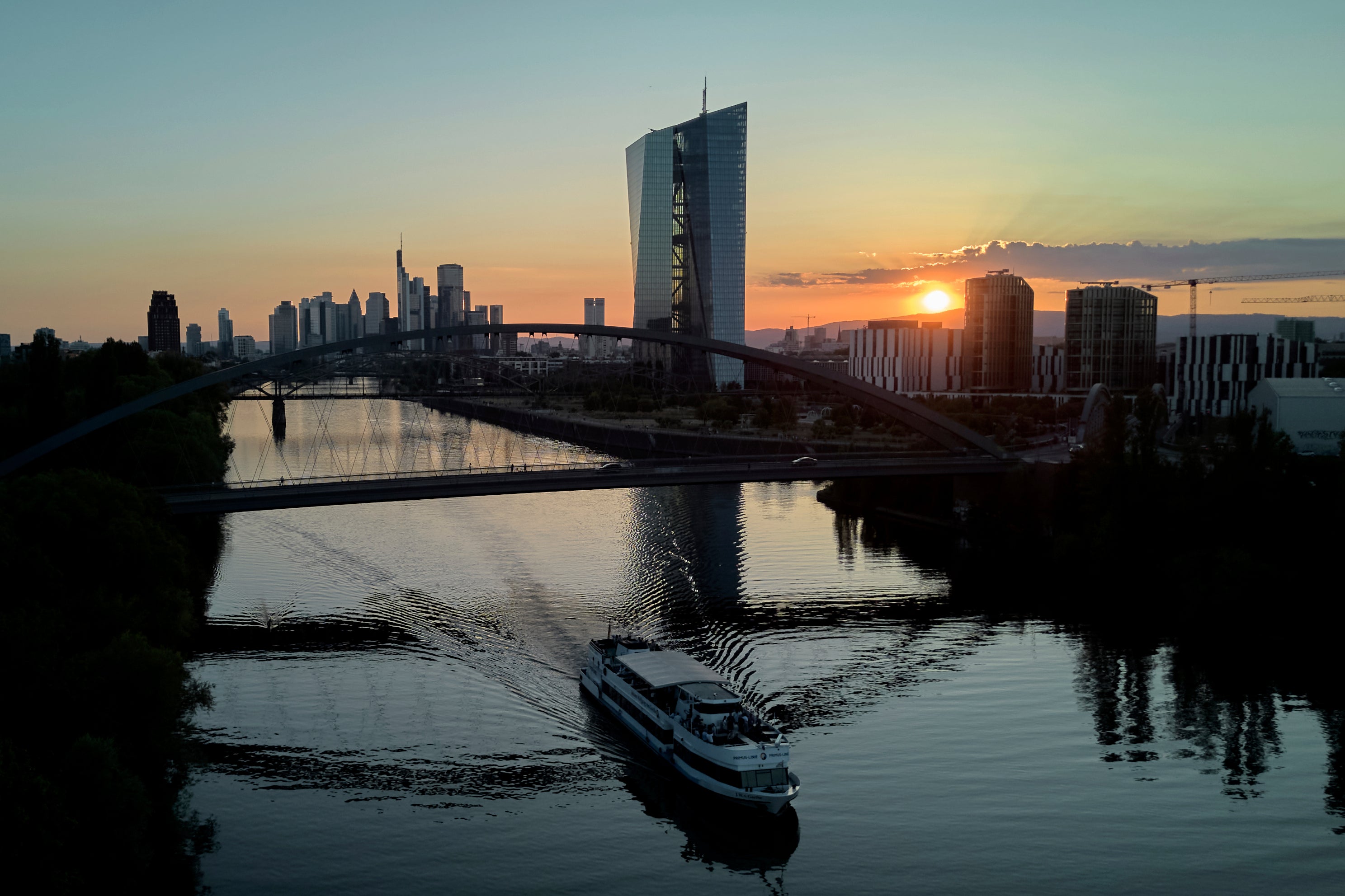 There will be changes in procedures at the airport if you fly into Frankfurt after 12 October