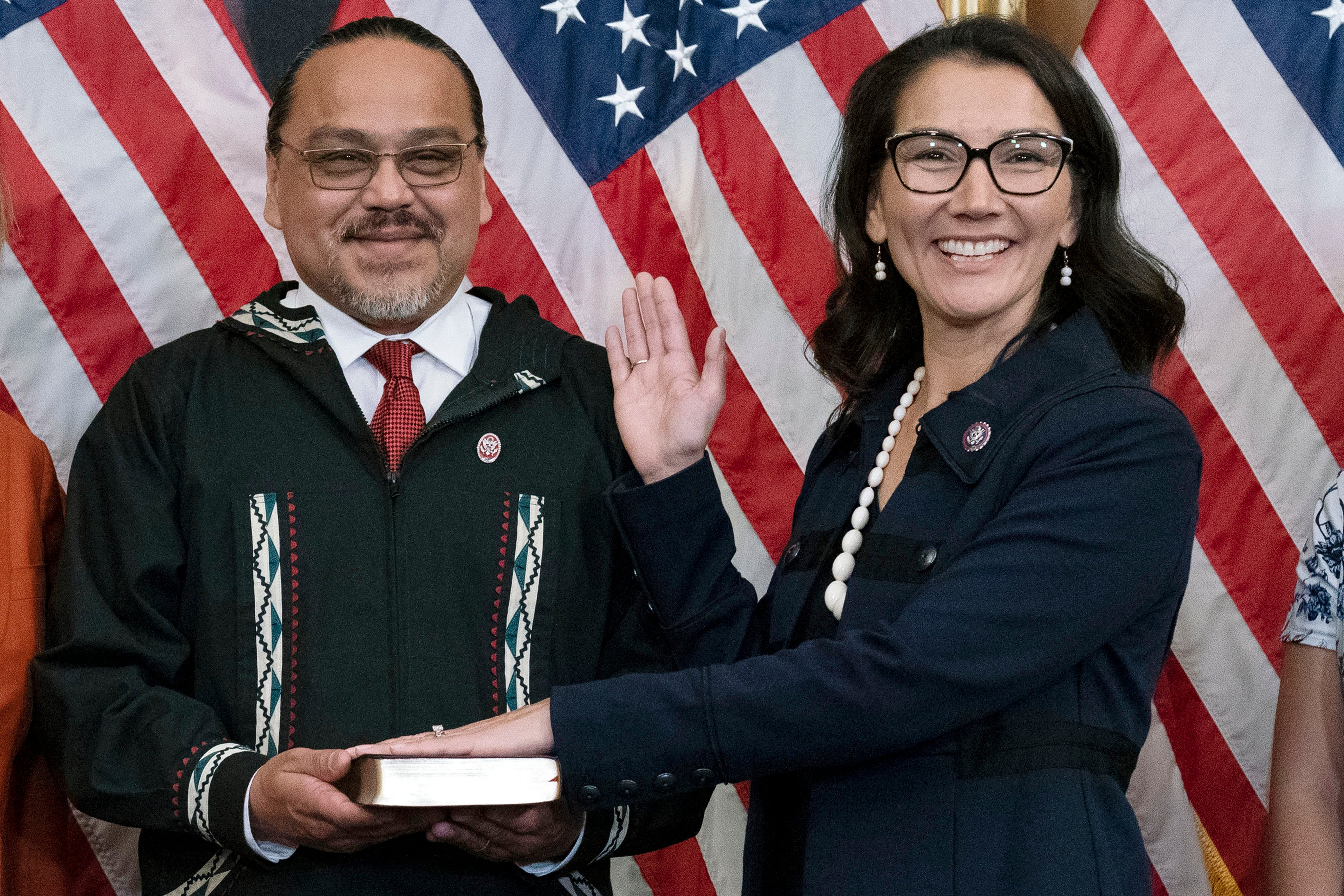 A lawmaker’s husband died in a plane crash. The cause was moose meat and antlers, national safety board reveals