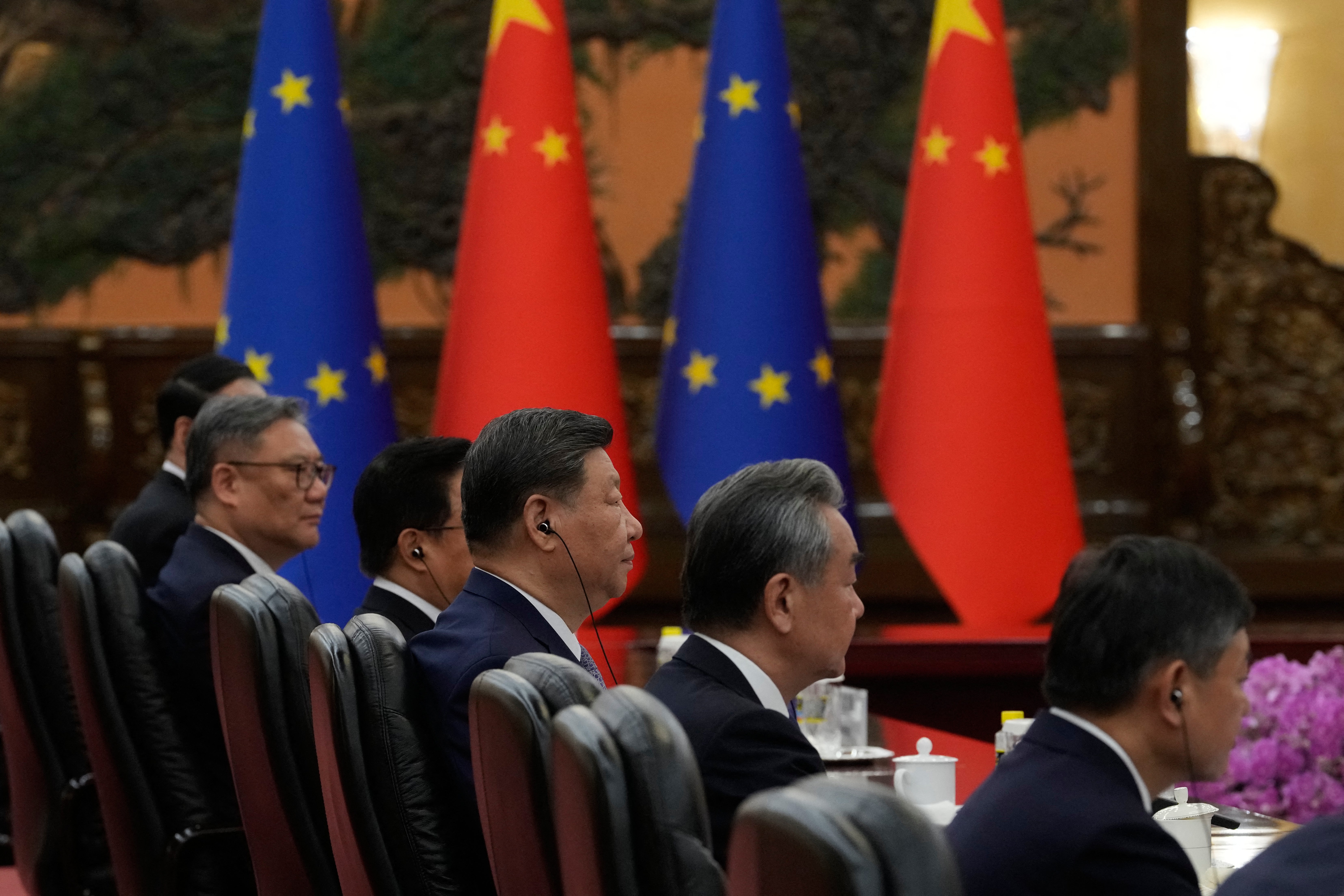 Xi Jinping speaks with European Council president Antonio Costa and European Commission president Ursula von der Leyen in Beijing