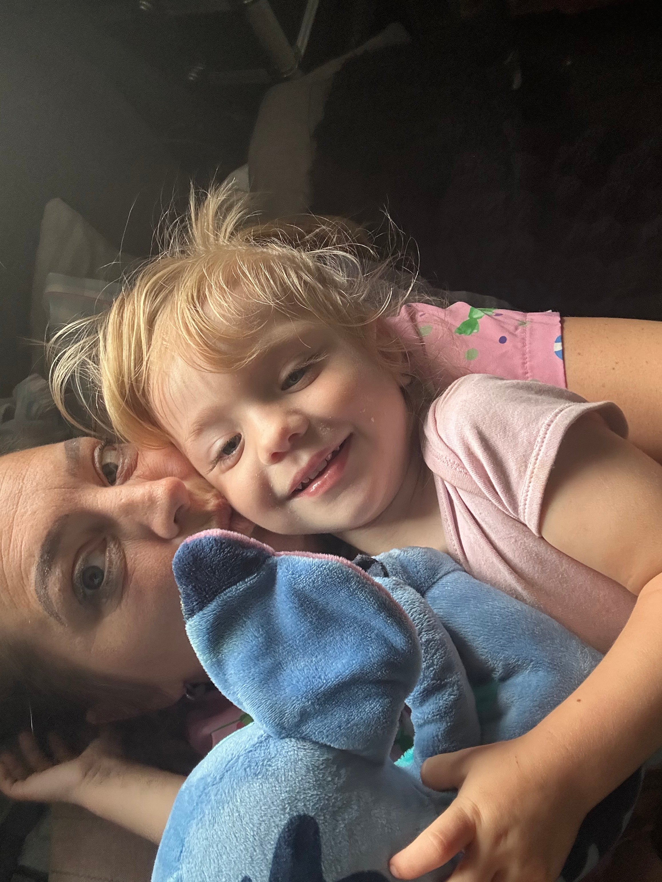 Dottie a její máma Gemma, 41
