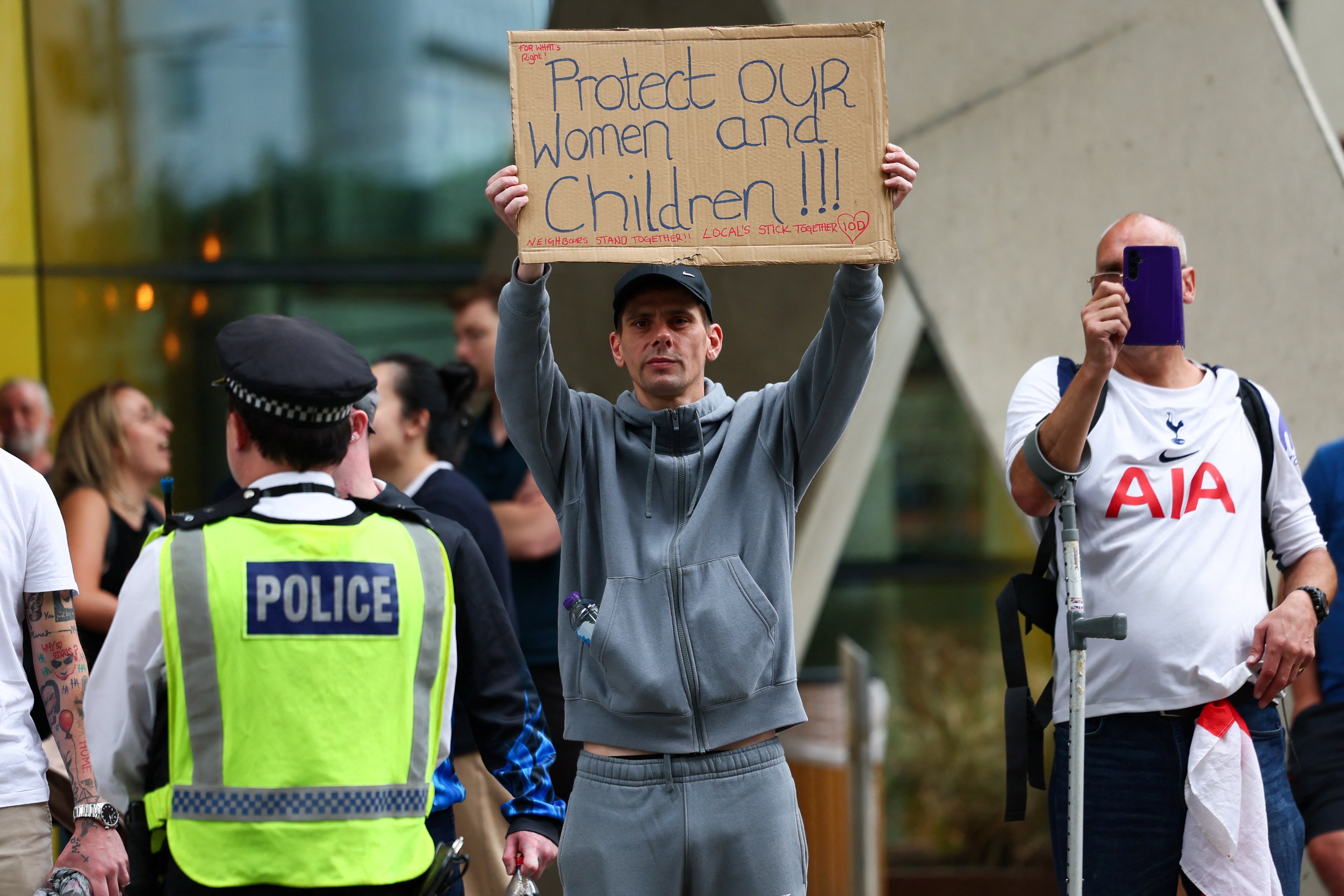 Far-right protests have been protesting outside so-called asylum hotels in recent weeks
