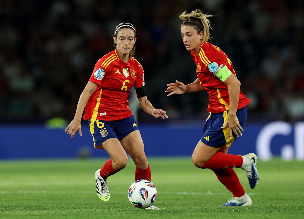 Aitana Bonmati a Alexia Putellas jsou dvakrát vítězové Ballon d'Or