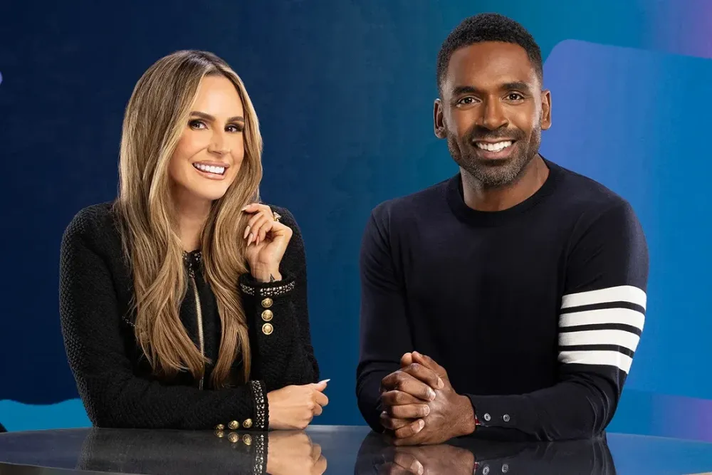 E! News is fronted by hosts Keltie Knight and Justin Sylvester.