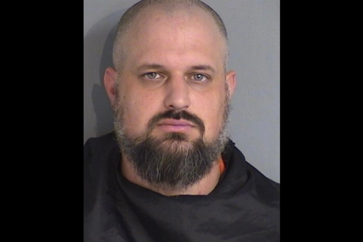 Florida man arrested after beating up fellow golfer for playing too slow: cops