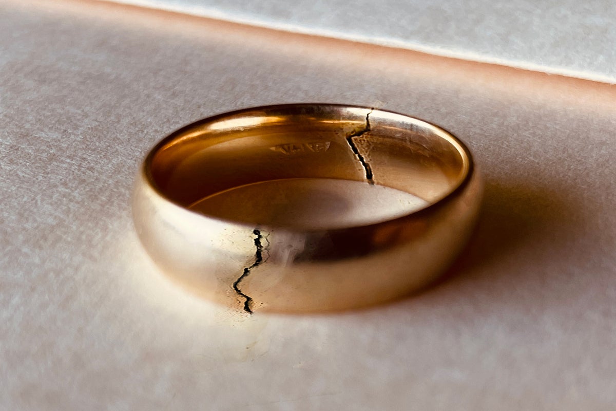 If you’re going to get dumped, doing so at the altar is for the best