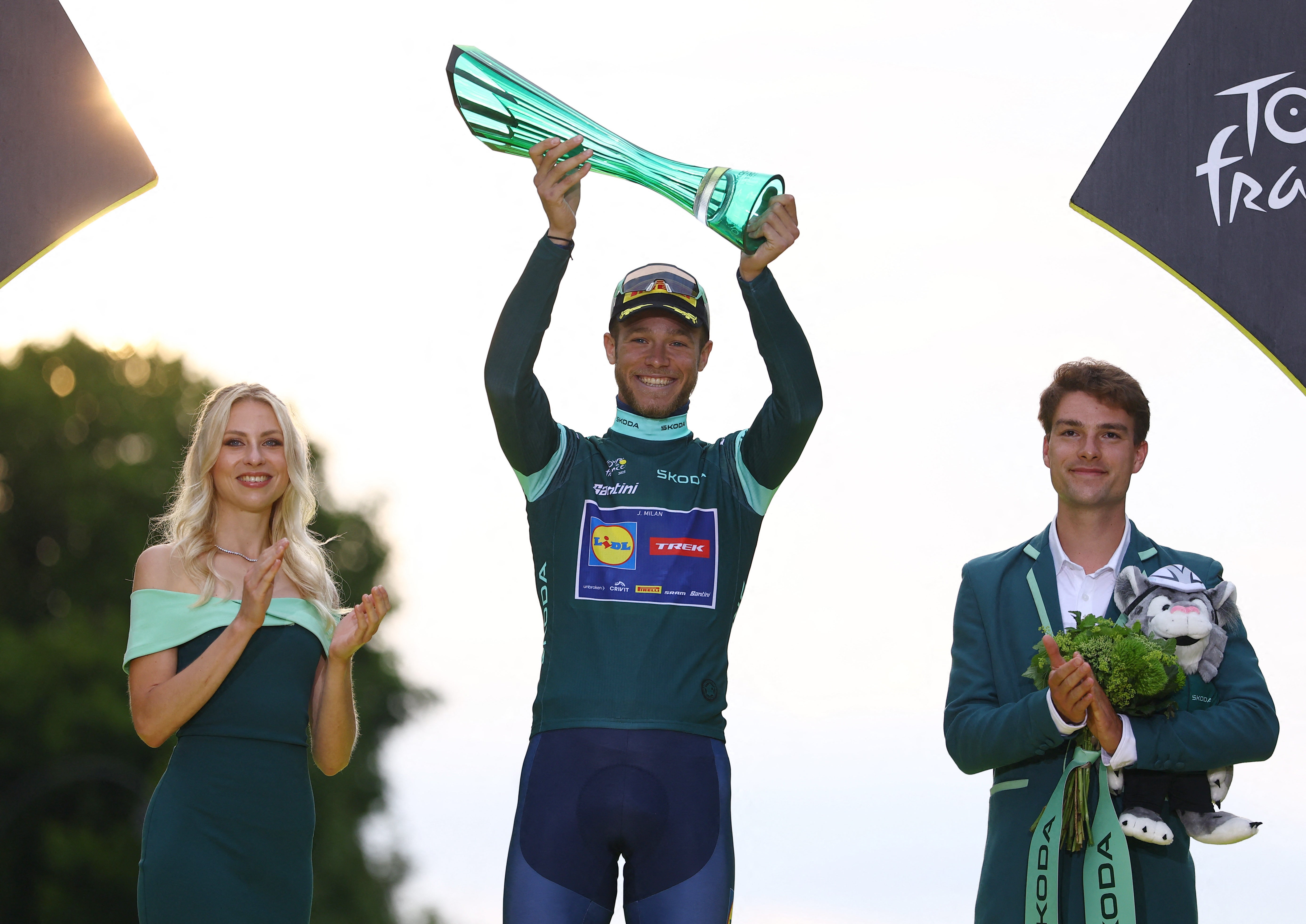 Jonathan Milan wins the points classification