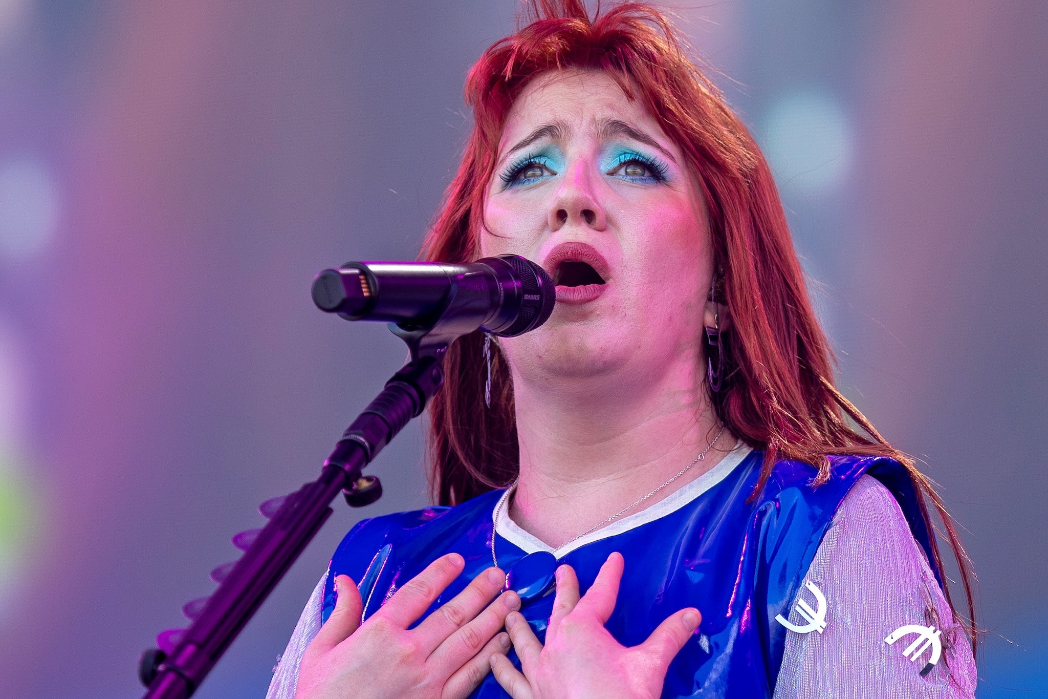 <p>Irish country-pop star CMAT rails against former prime minister Bertie Ahern in new single ‘Euro-Country’</p>