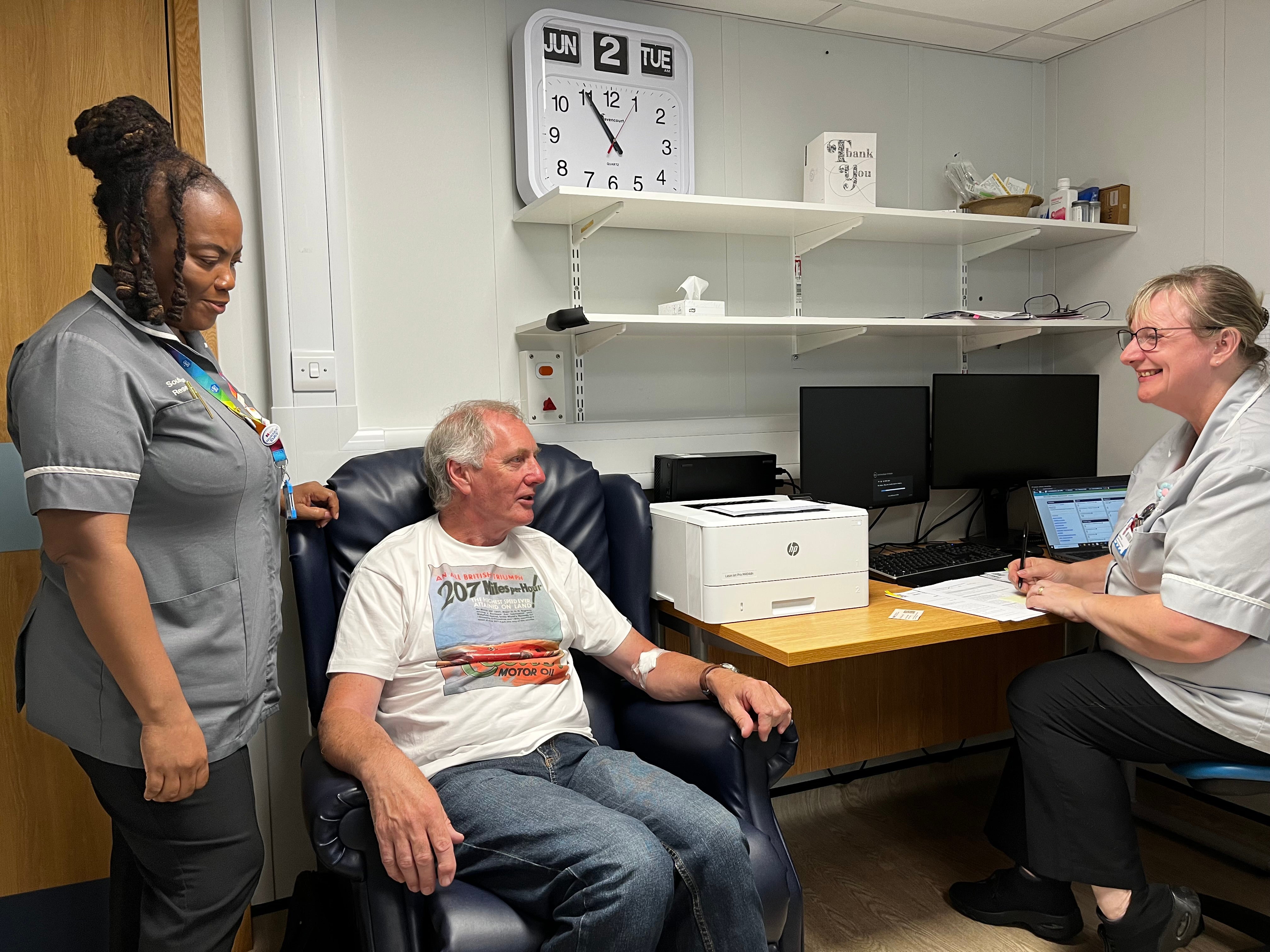 O exame de sangue é avaliado para ver se o tipo de câncer que o paciente pode ser determinado