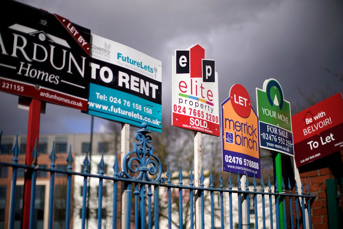 Business news live: UK house prices up, FTSE 100 falls on tariffs news