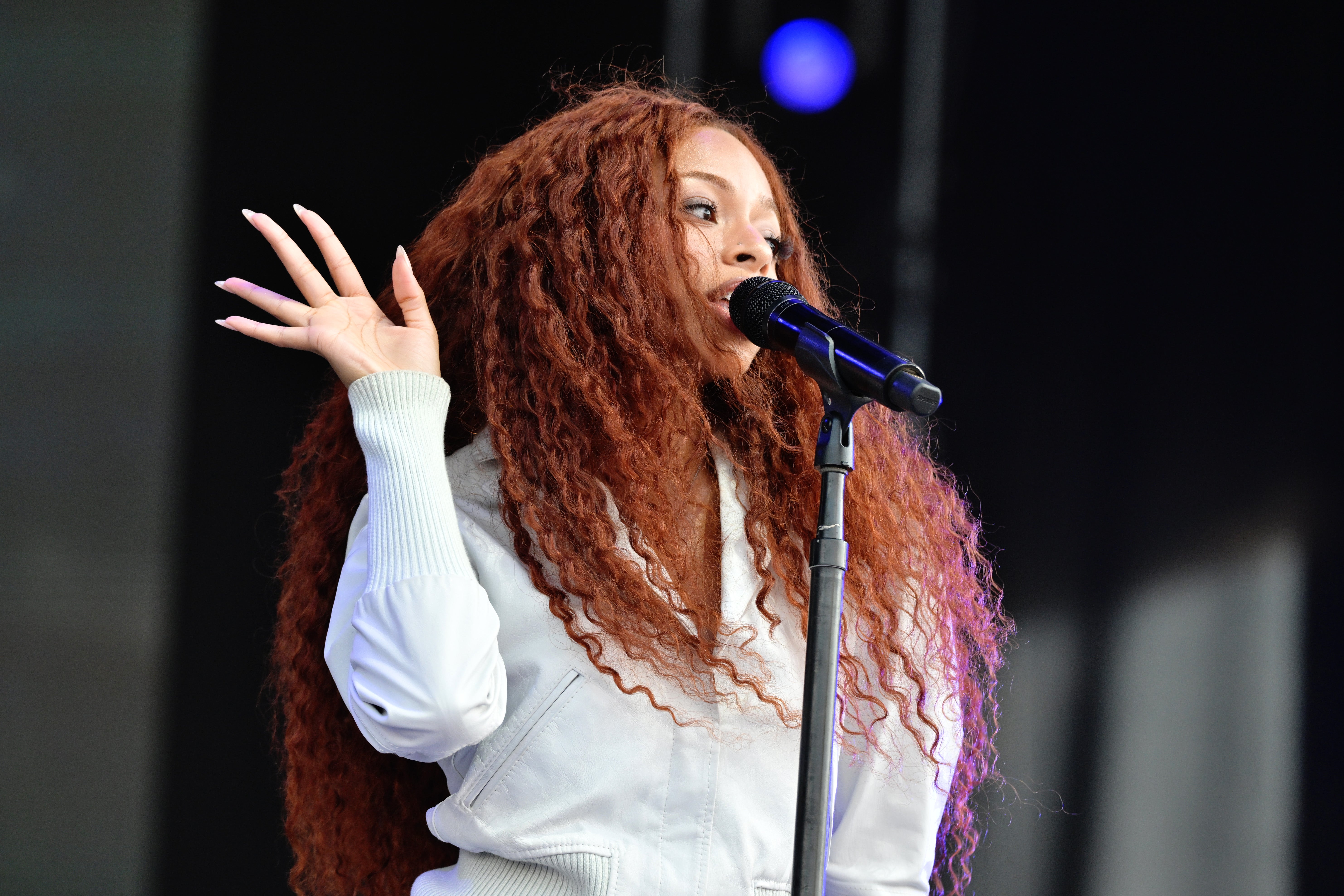 Ravyn Lenae performing in Texas in April